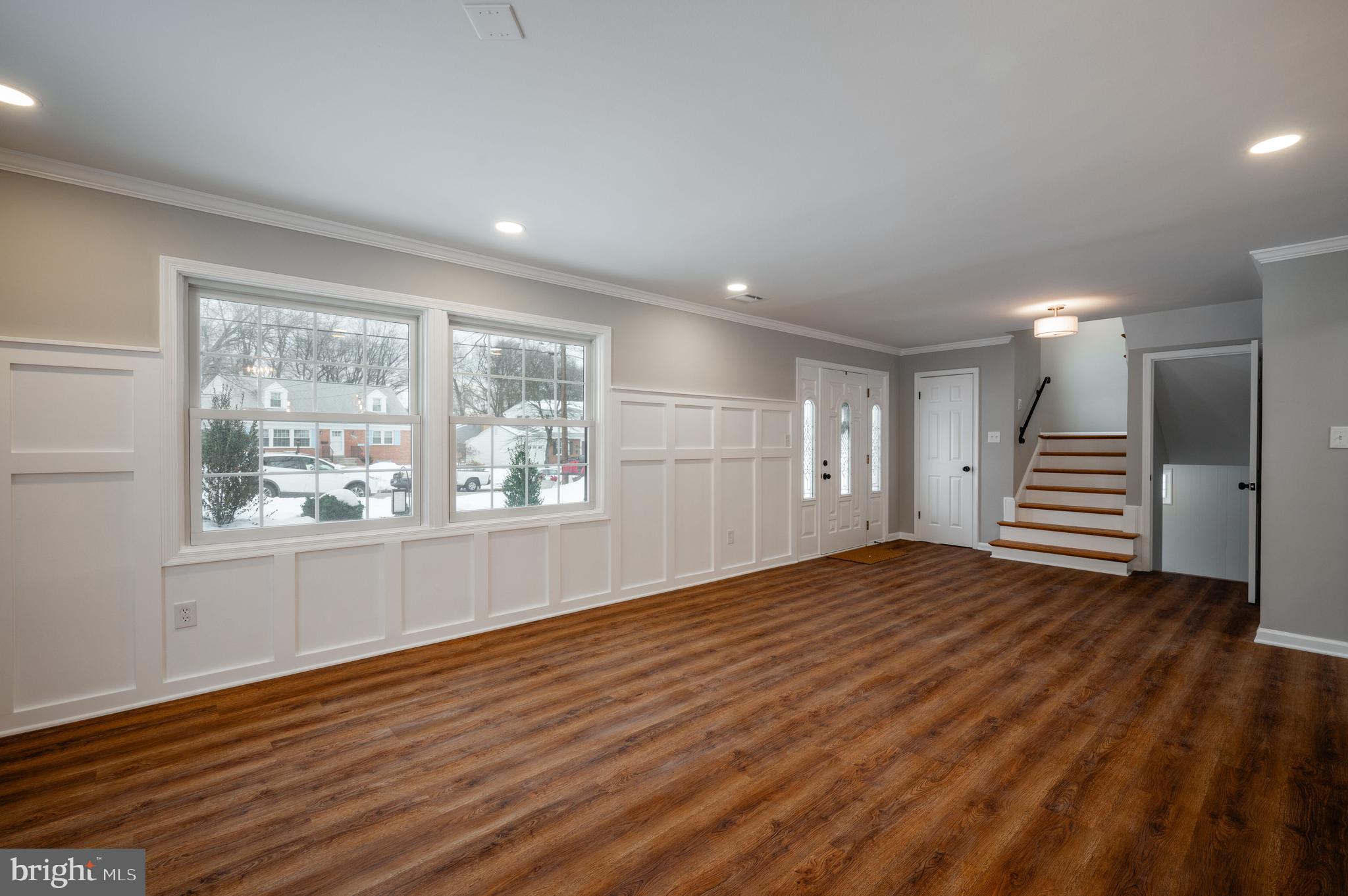 RIVERSIDE ESTATES - Residential