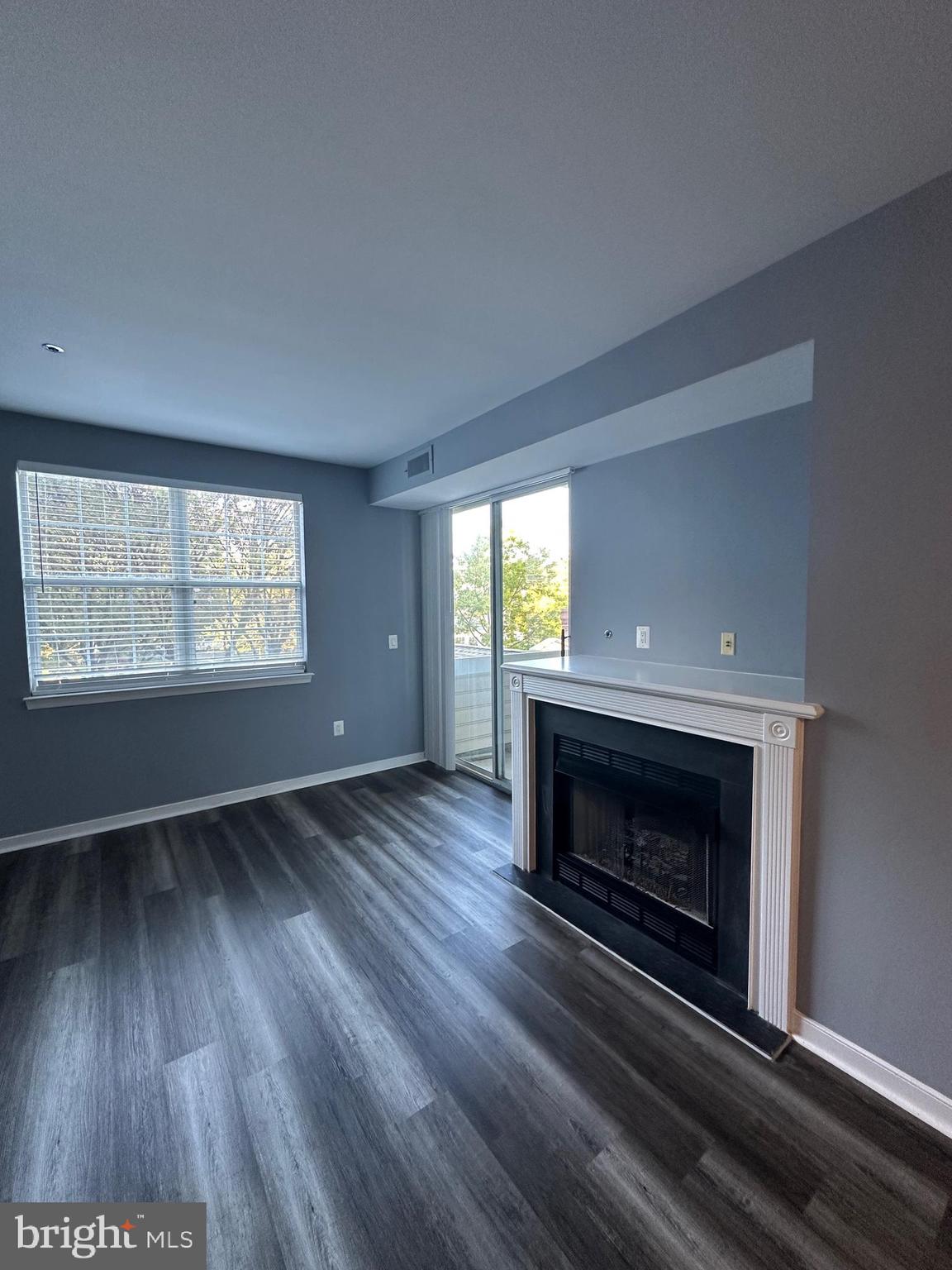 LILLIAN COURT AT TYSONS - Residential