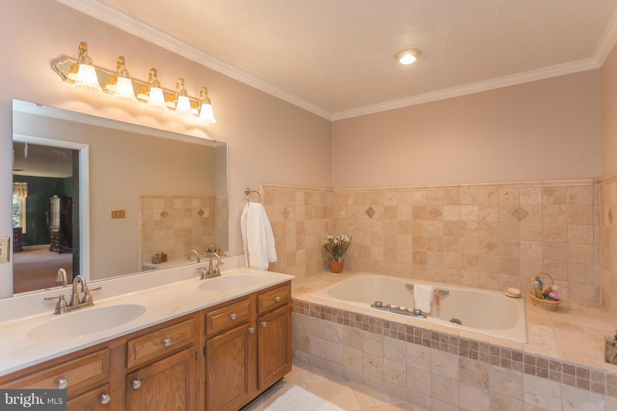 WOODLAWN - Residential