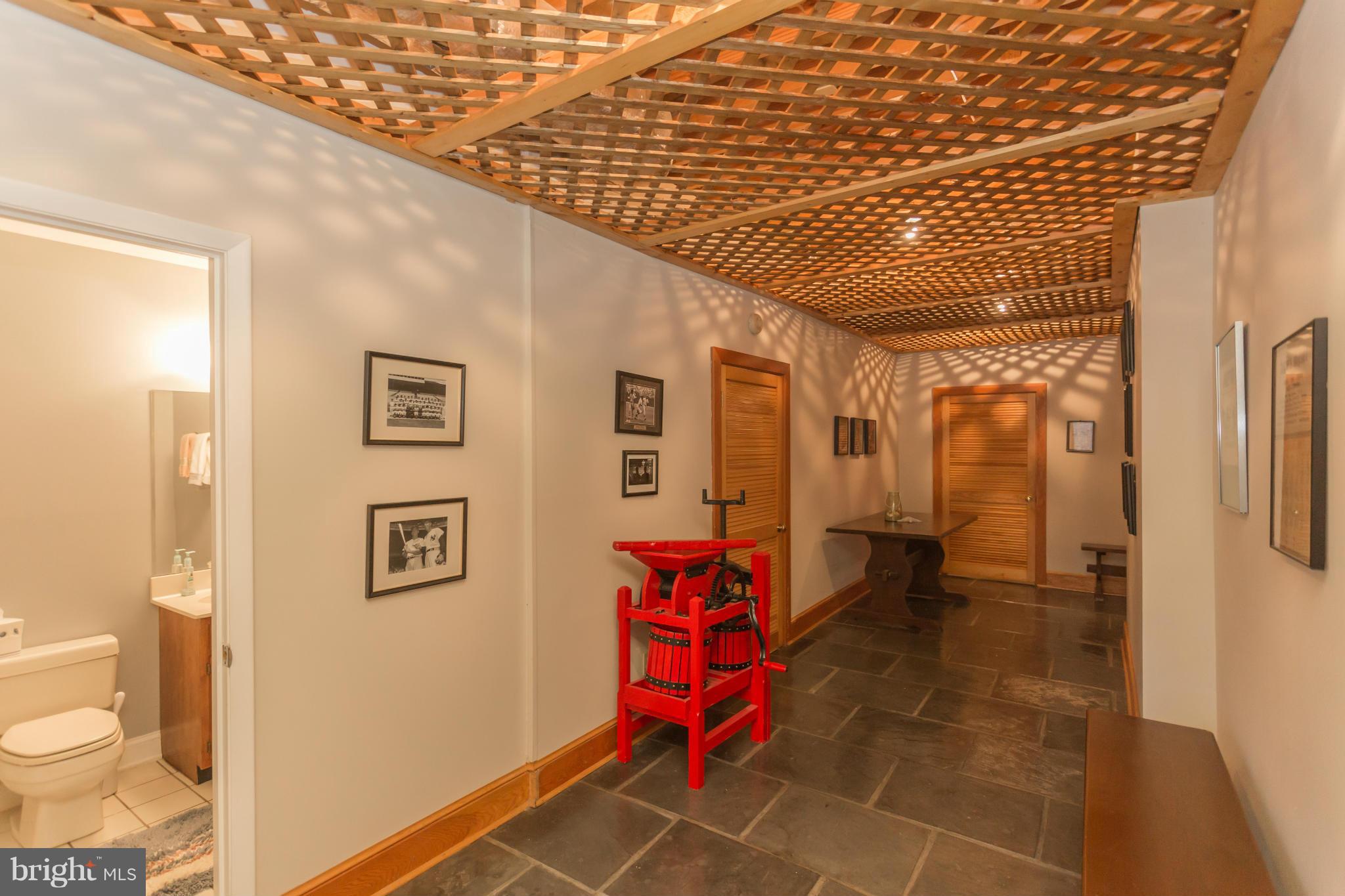 WOODLAWN - Residential