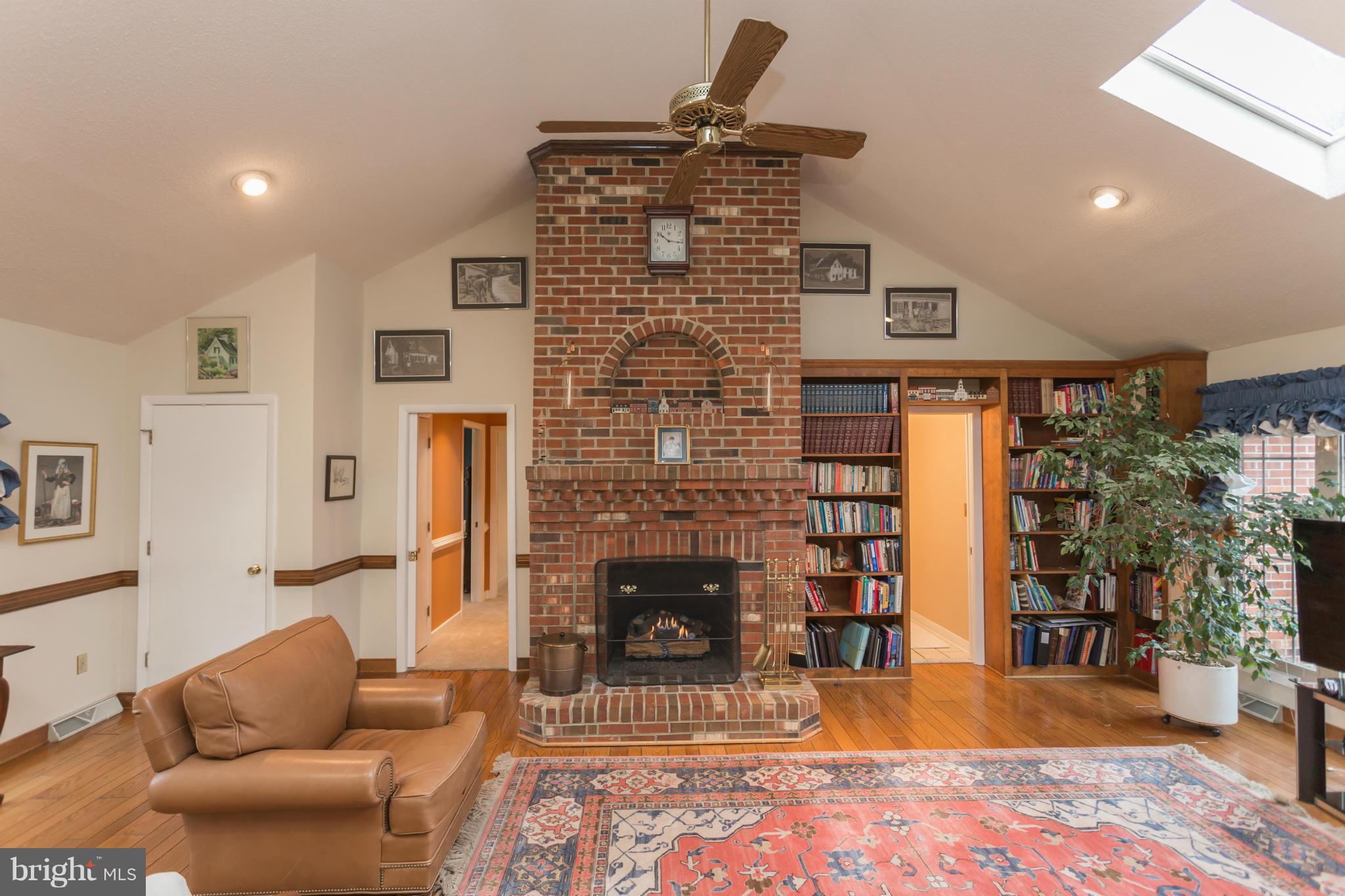 WOODLAWN - Residential