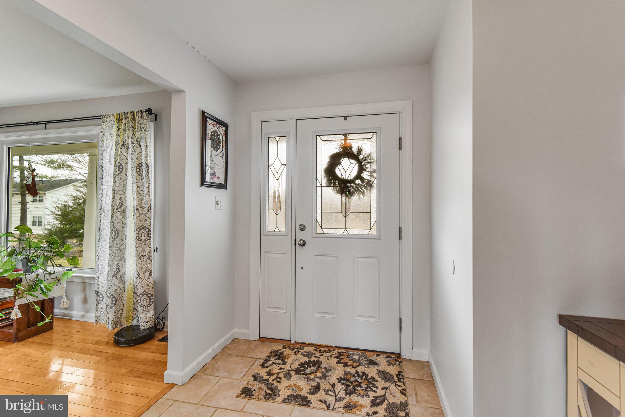 LONGLEVEL ESTS/ACRES - Residential