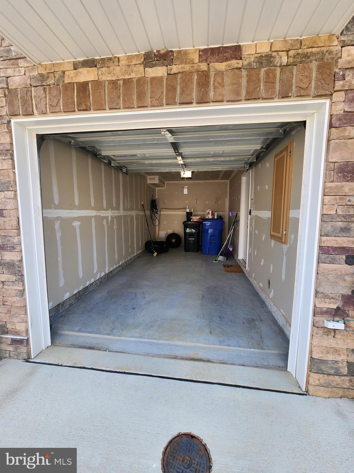 ANCHOR POINT - Residential Lease