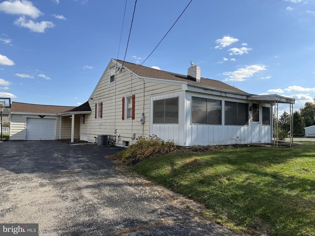 Photo of 1705 Virginia Avenue, DOVER, PA 17315 (MLS # PAYK2093026)