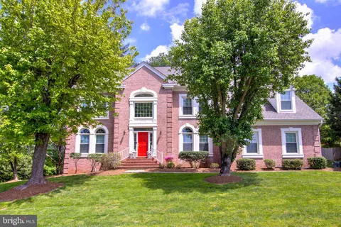9724 Middleton Ridge Road, Vienna, VA MLS: VAFX2237948