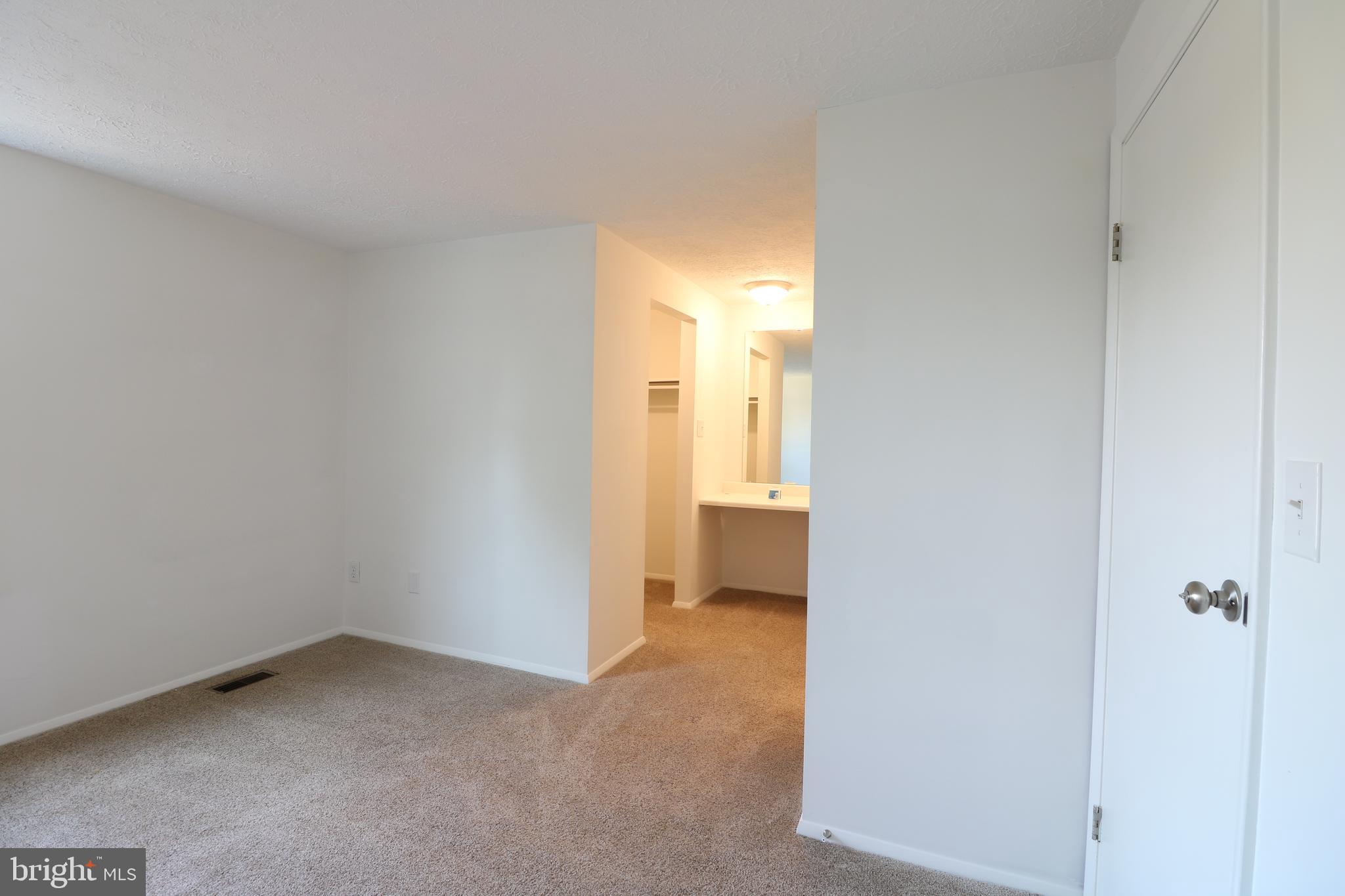 FARMBROOK - Residential