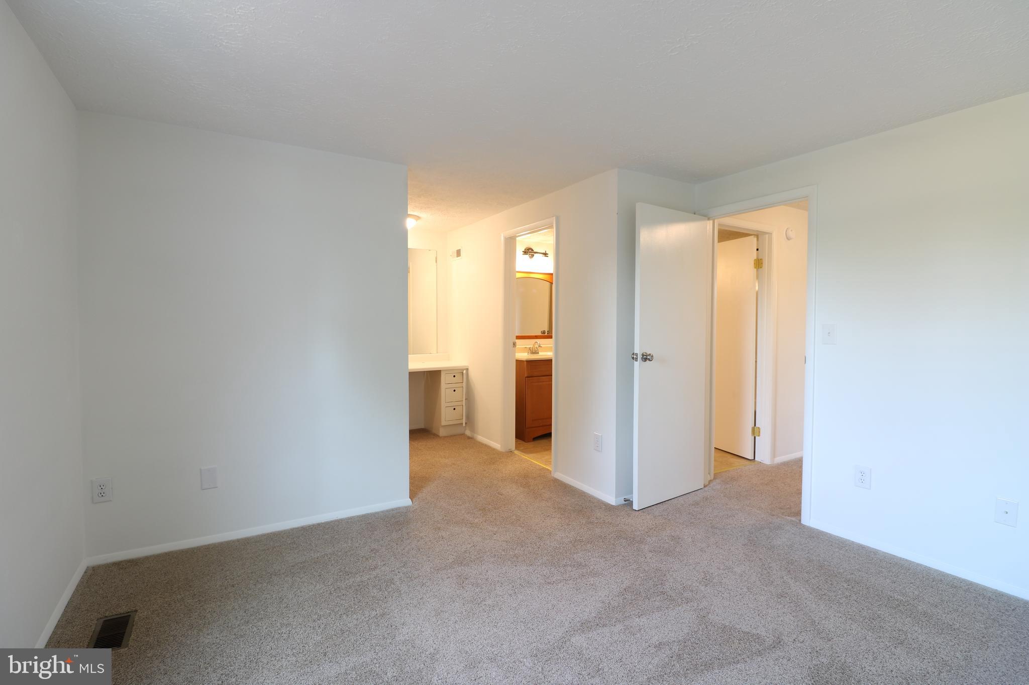 FARMBROOK - Residential