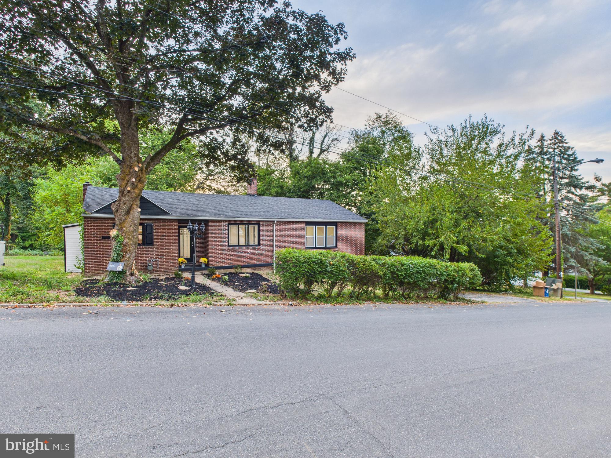 1230 S ALBEMARLE STREET