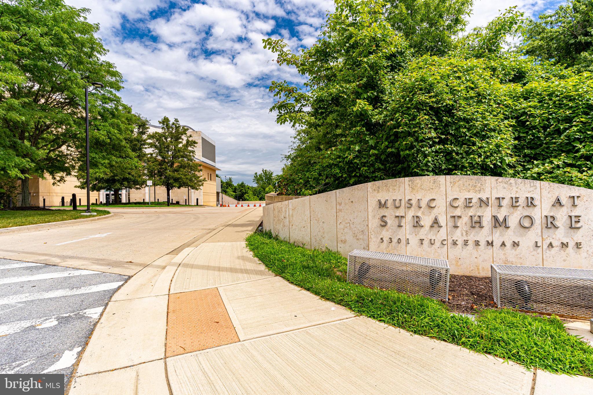 STRATHMORE PARK - Residential