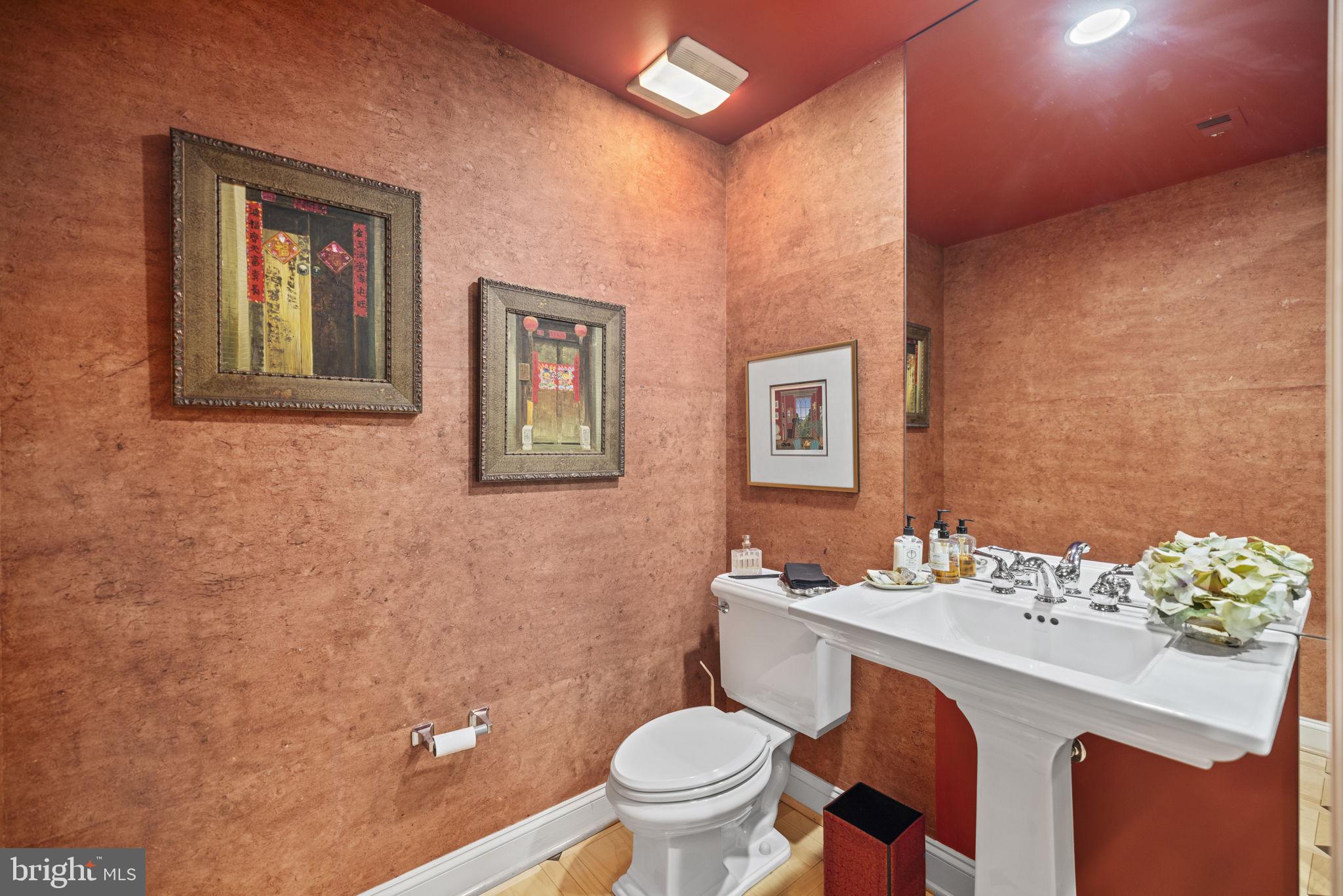 STRATHMORE PARK - Residential