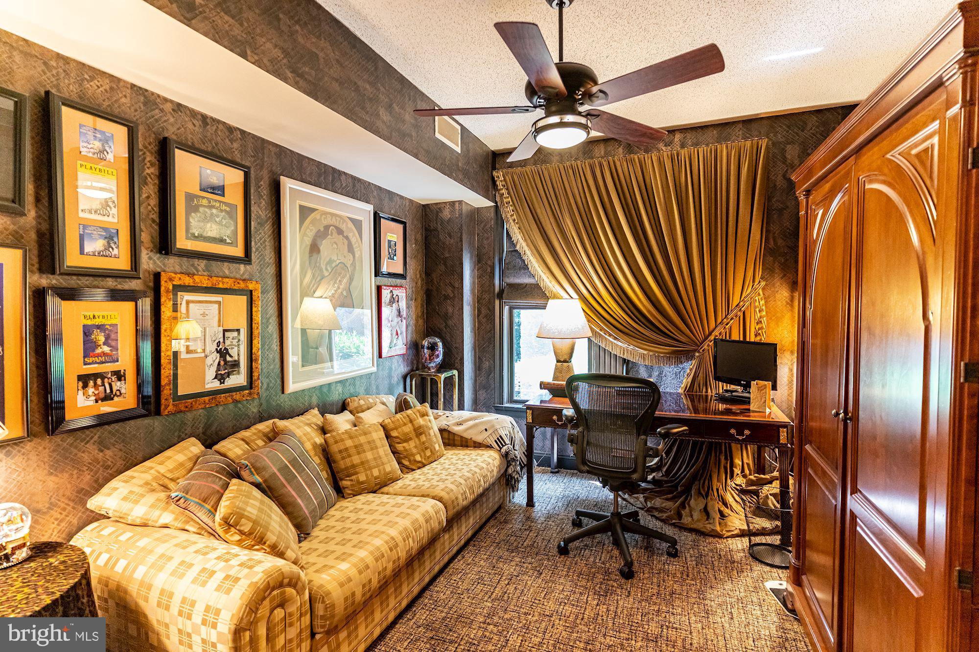 STRATHMORE PARK - Residential