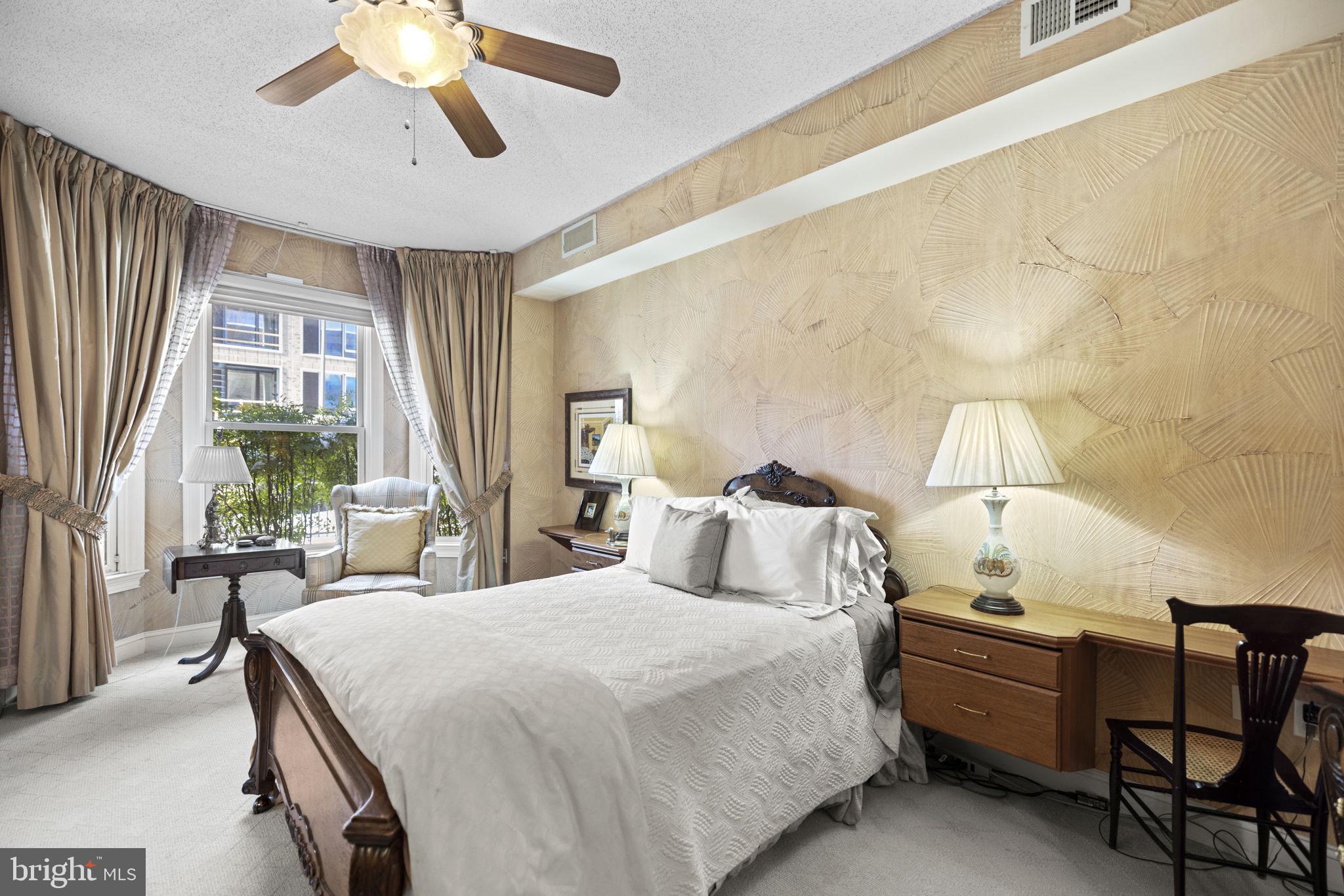 STRATHMORE PARK - Residential