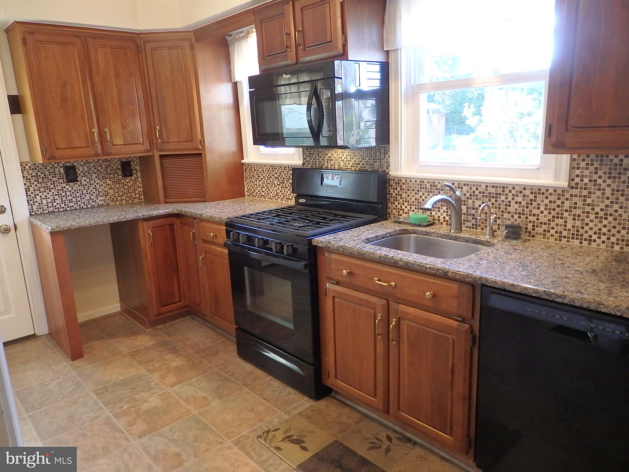 MANOA - Residential Lease