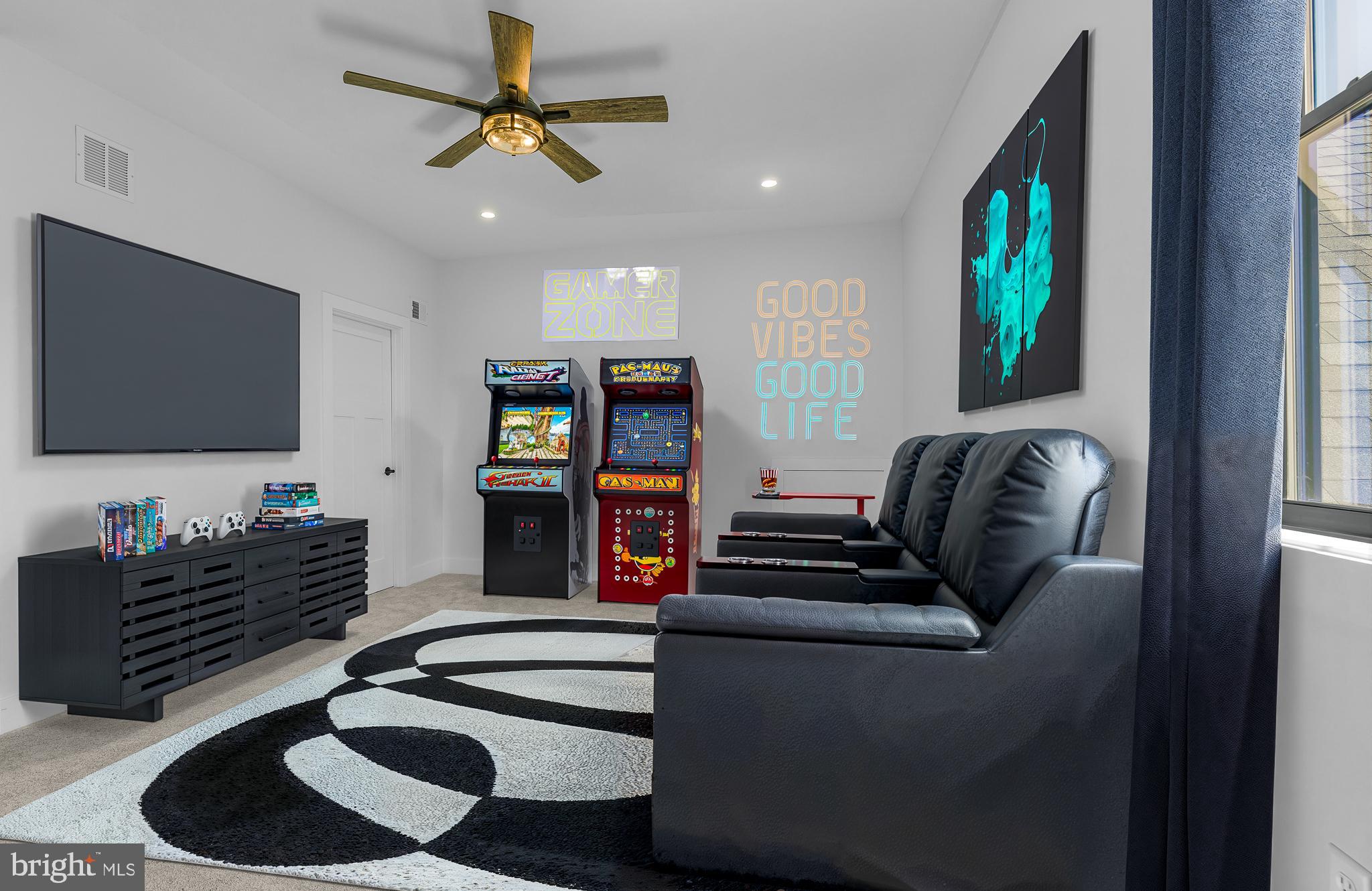 EVERGREEN FARMS - Residential