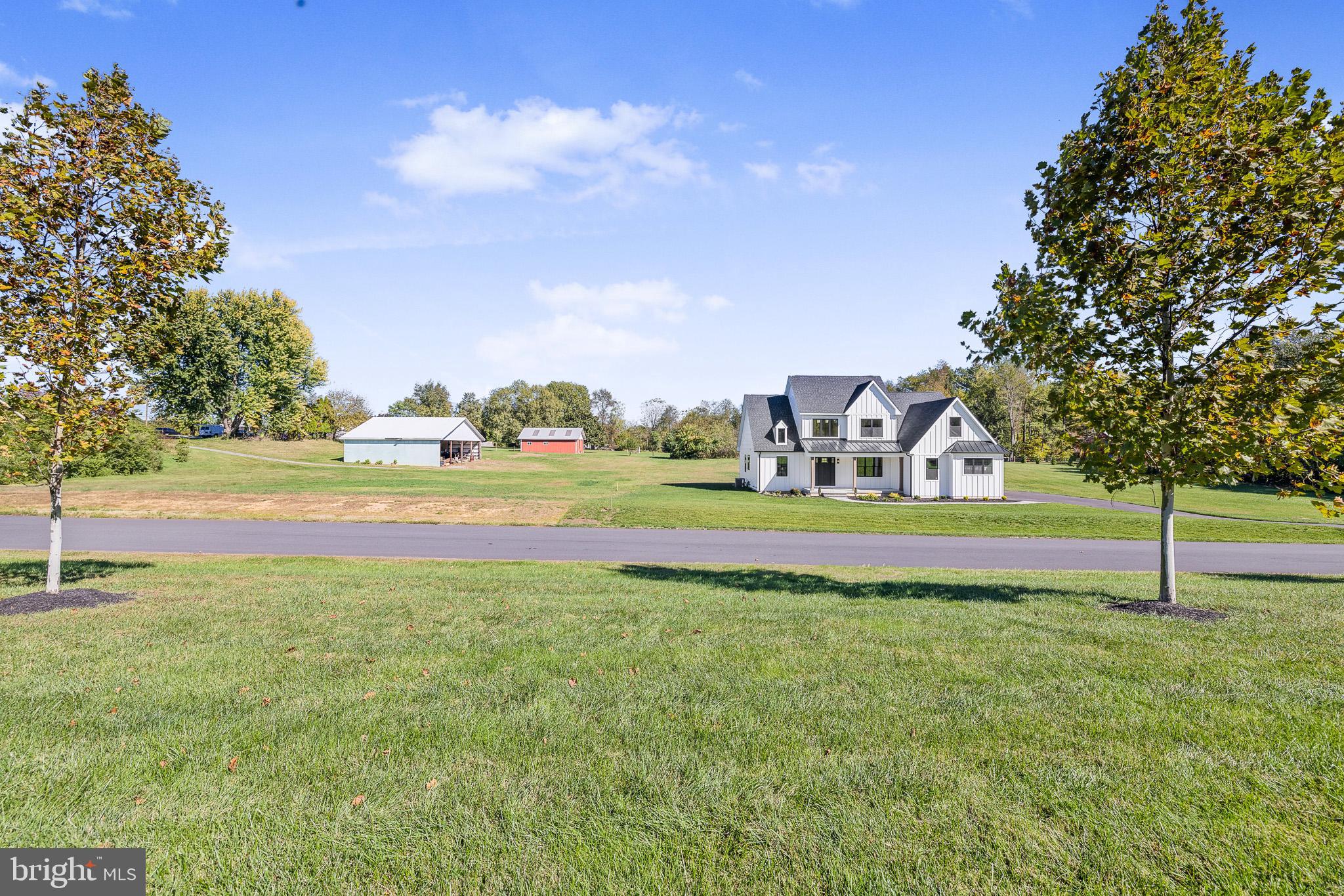 EVERGREEN FARMS - Residential