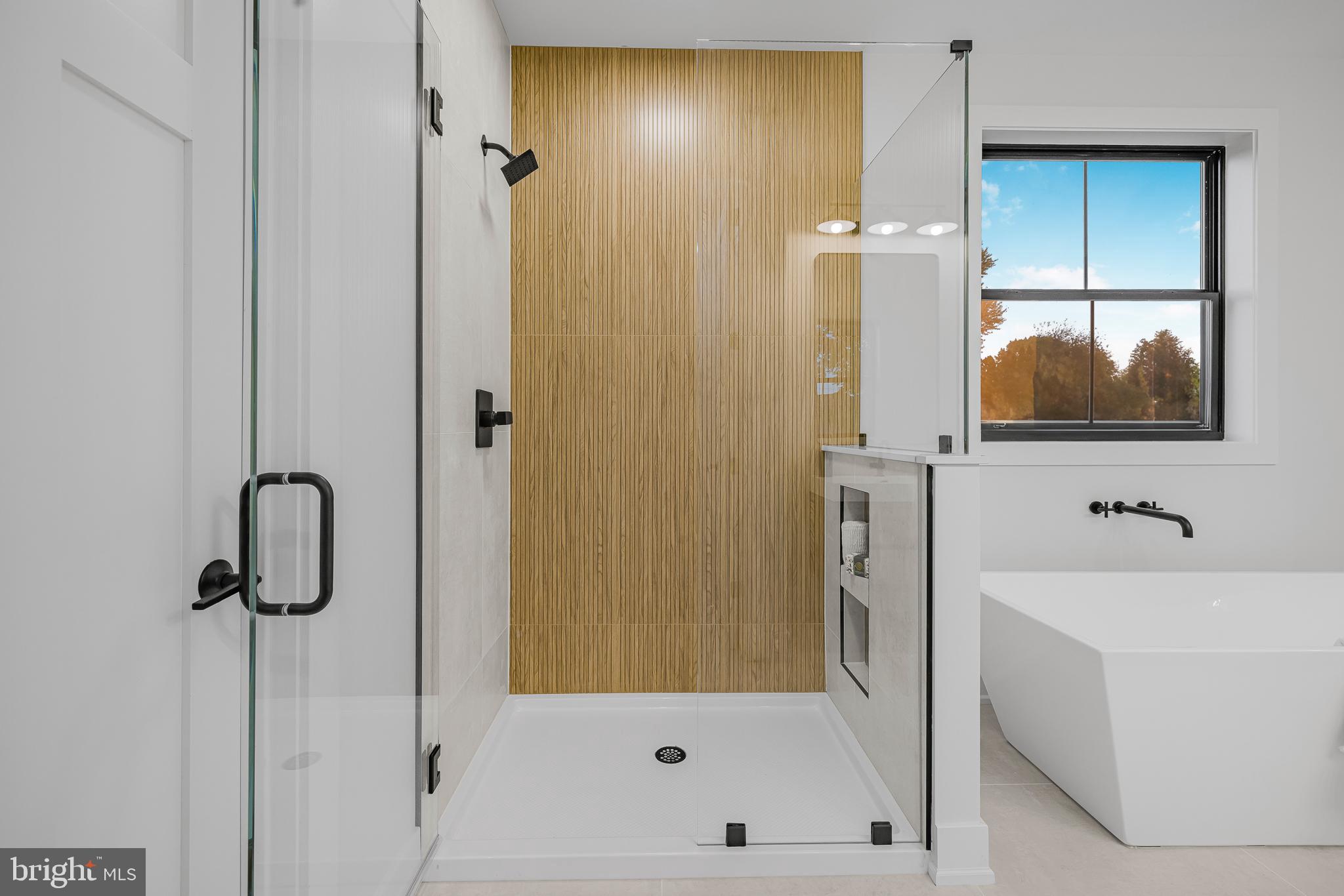 EVERGREEN FARMS - Residential