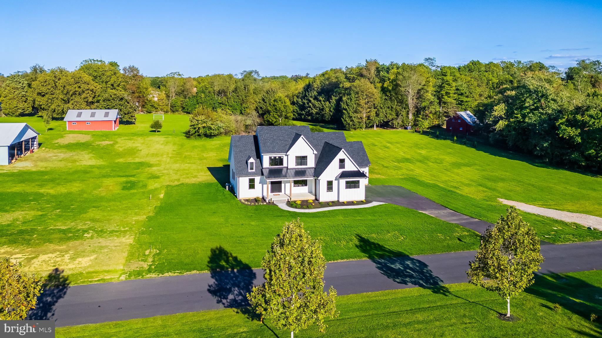 EVERGREEN FARMS - Residential