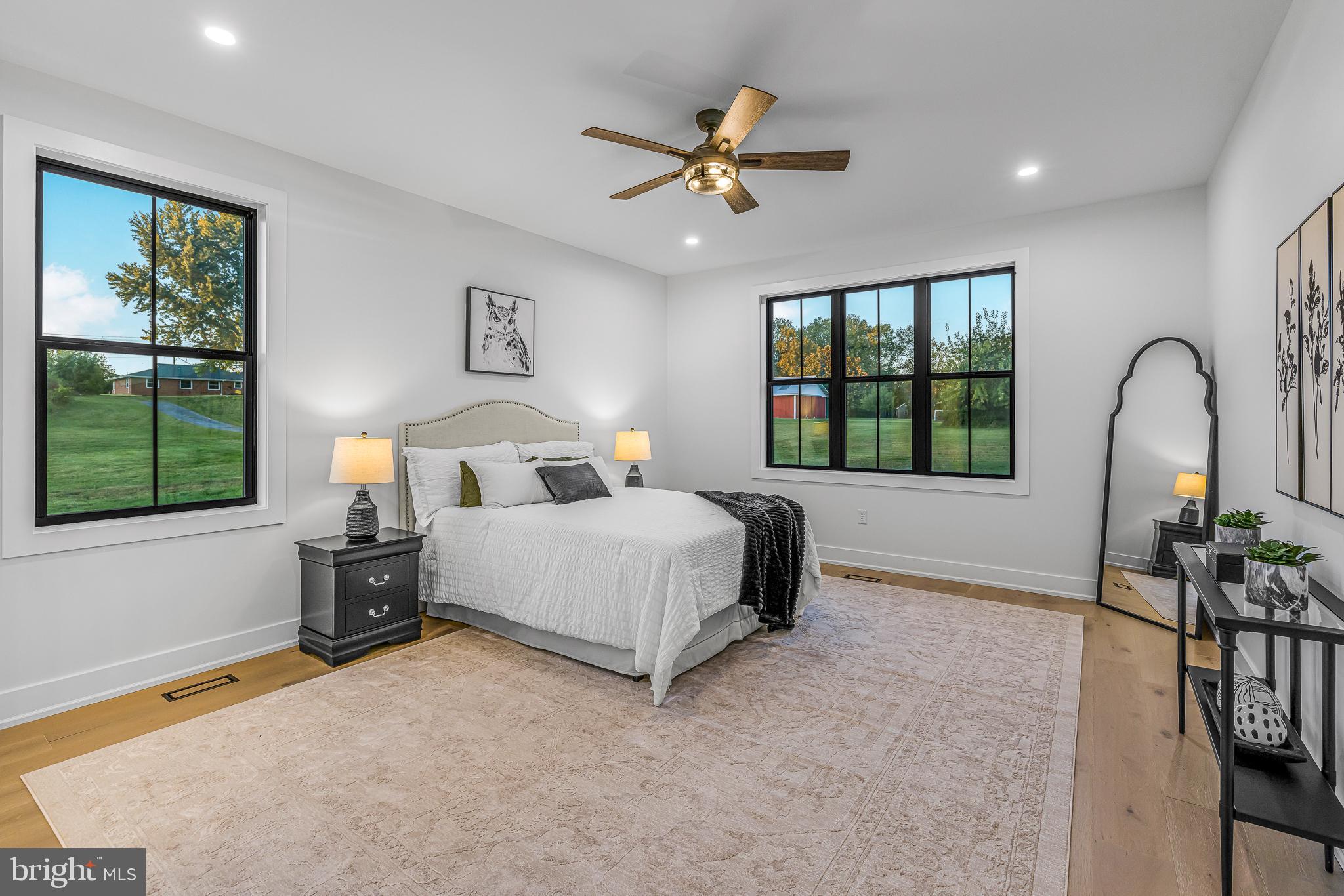 EVERGREEN FARMS - Residential