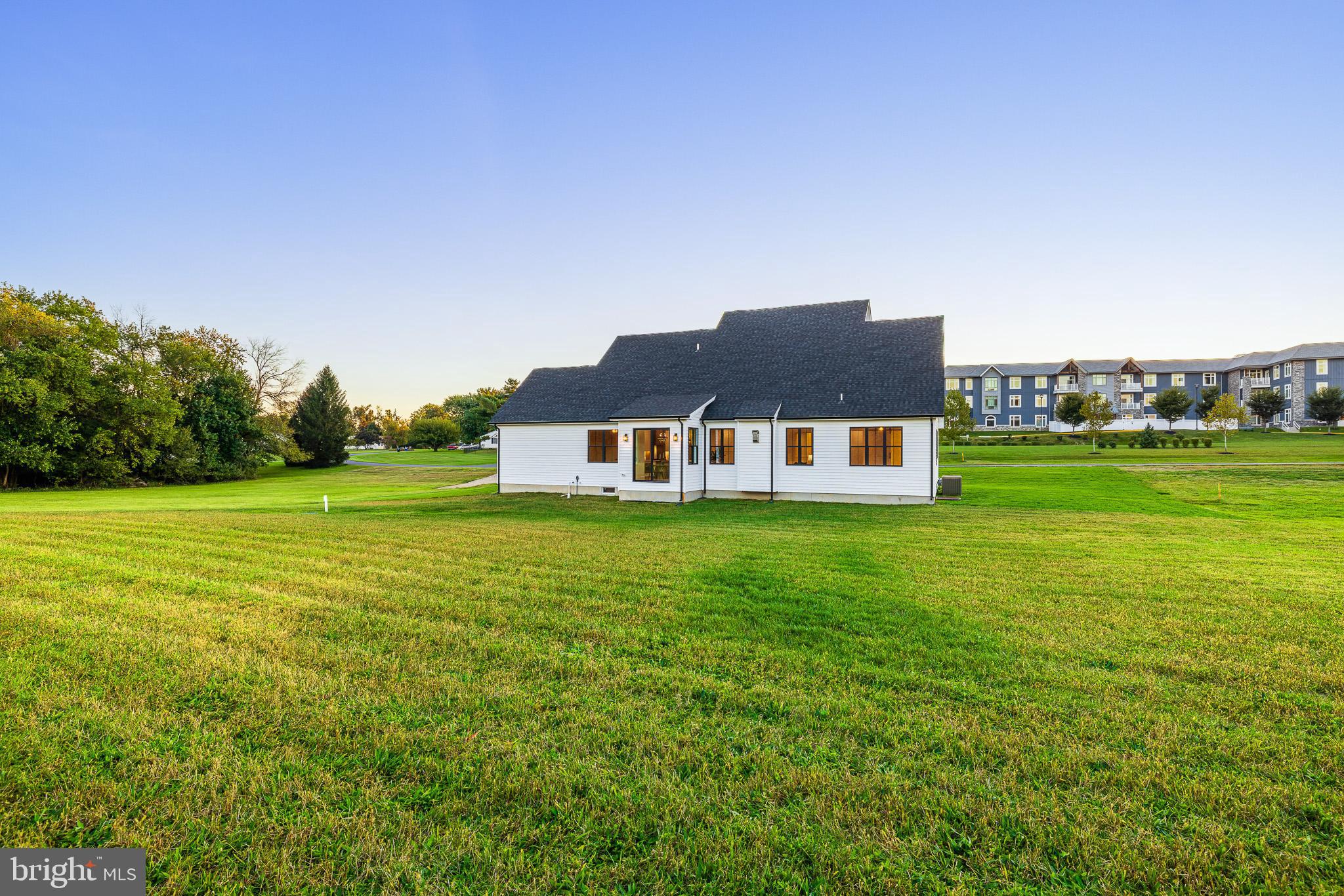 EVERGREEN FARMS - Residential
