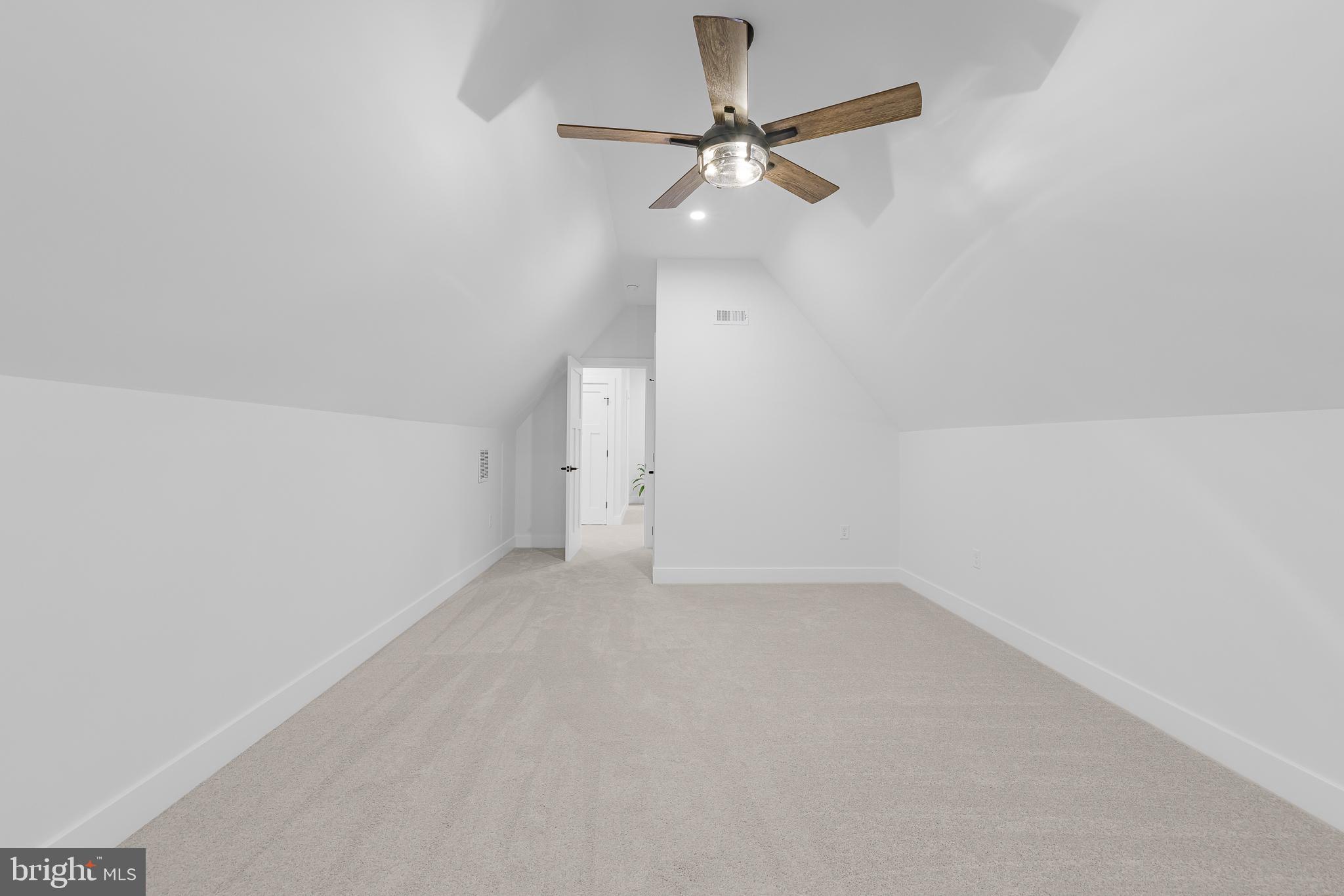 EVERGREEN FARMS - Residential