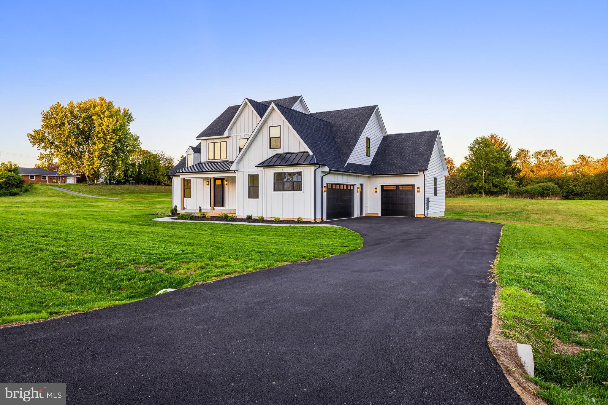 EVERGREEN FARMS - Residential