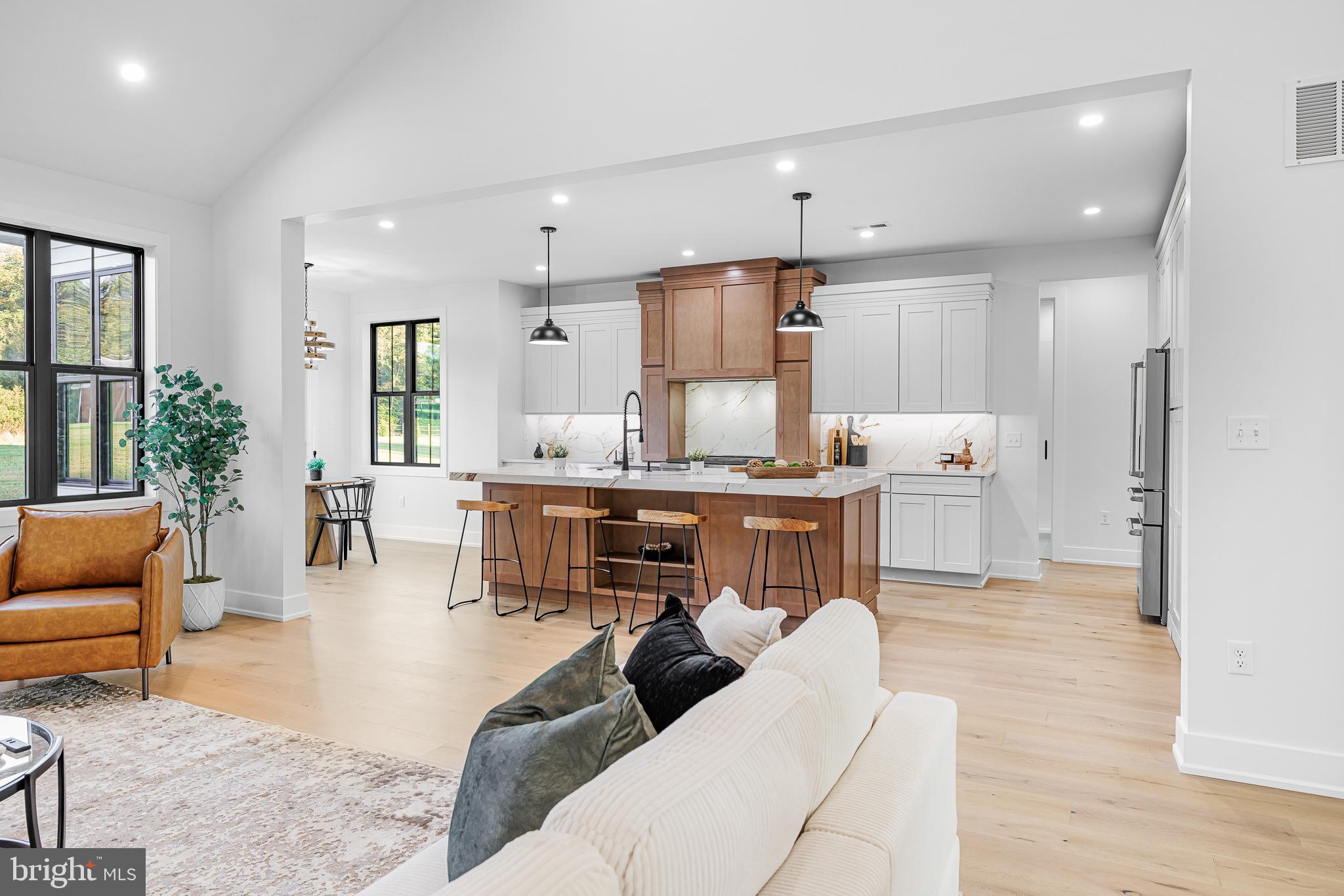 EVERGREEN FARMS - Residential