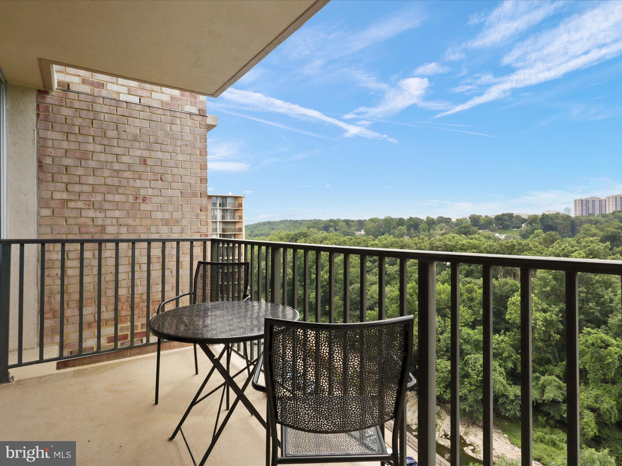 COLUMBIA FOREST - Residential