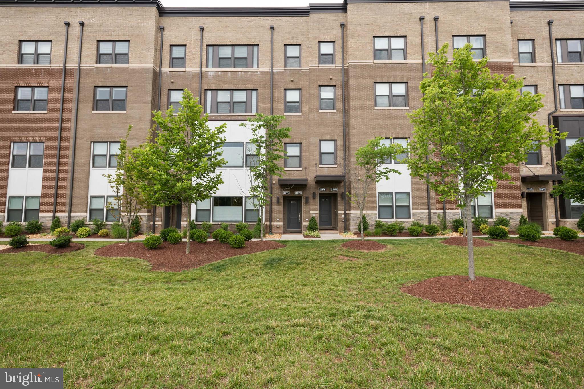 SM ONE LOUDOUN CONDO - Residential