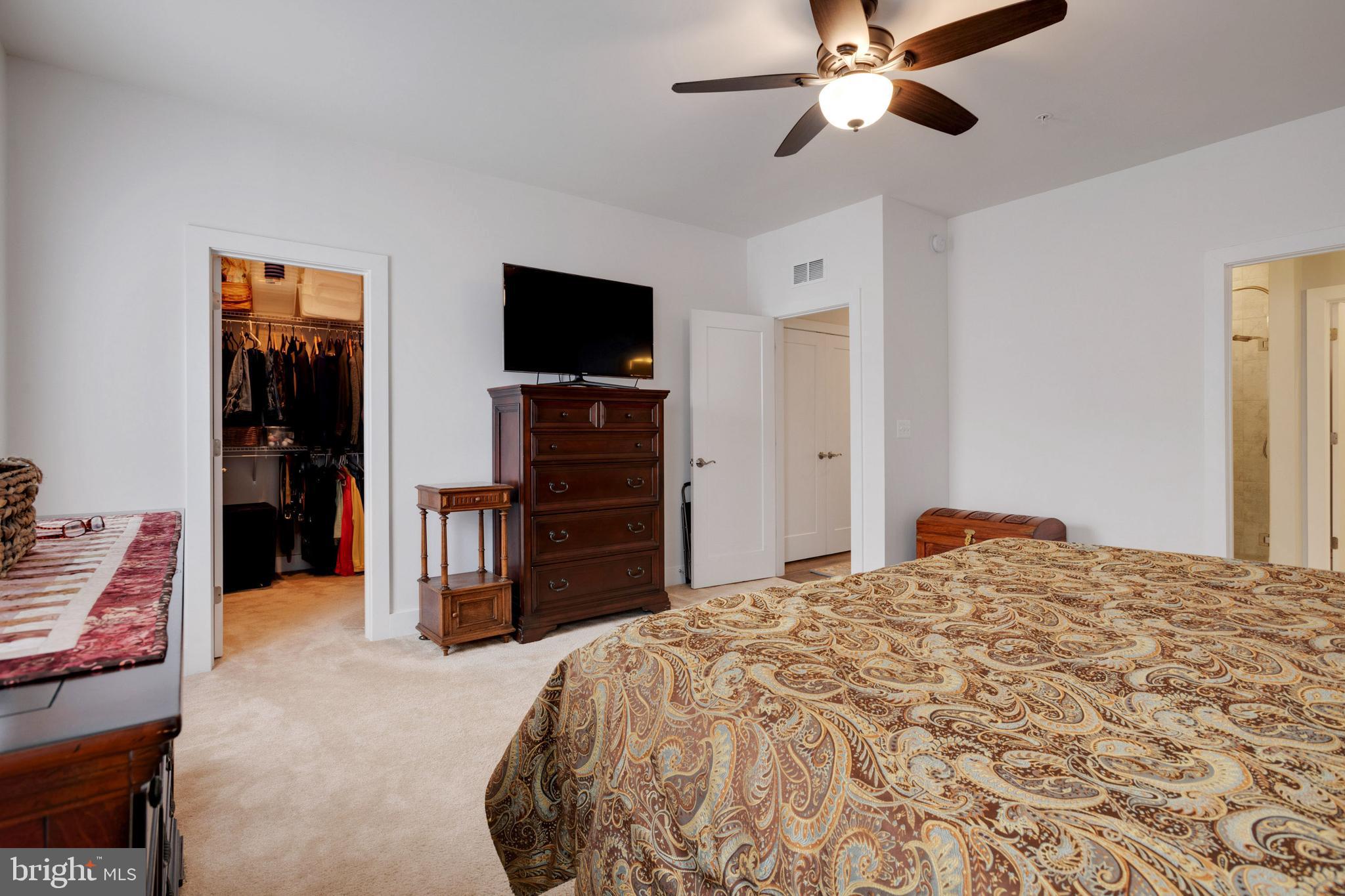 SM ONE LOUDOUN CONDO - Residential