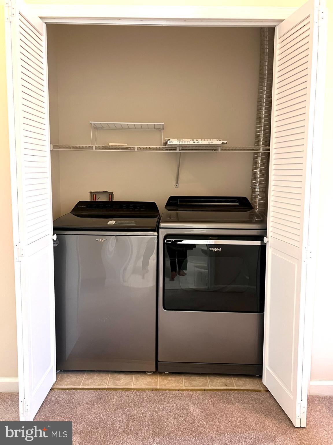 SOUTH RIDING - Residential Lease