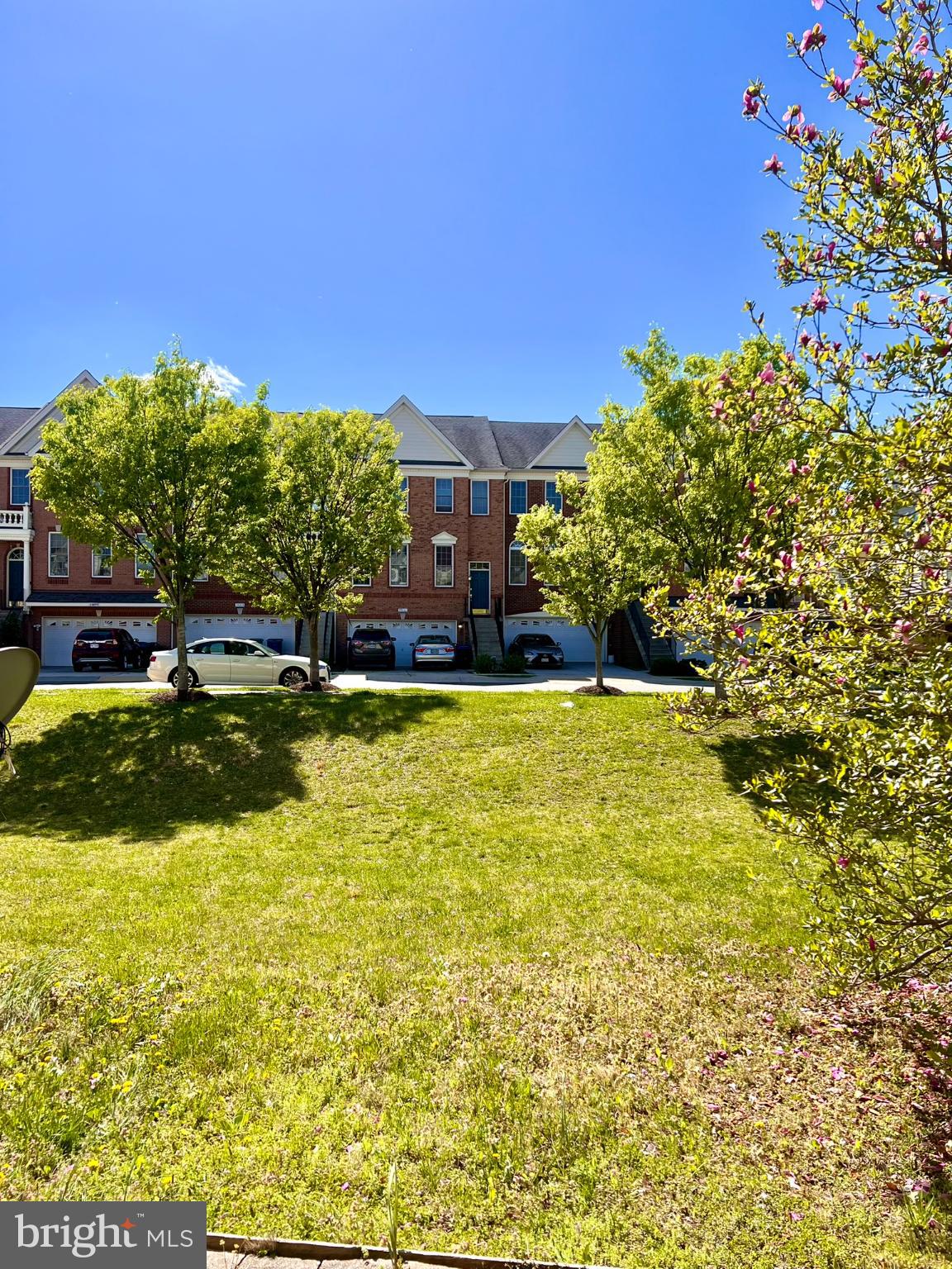 SOUTH RIDING - Residential Lease