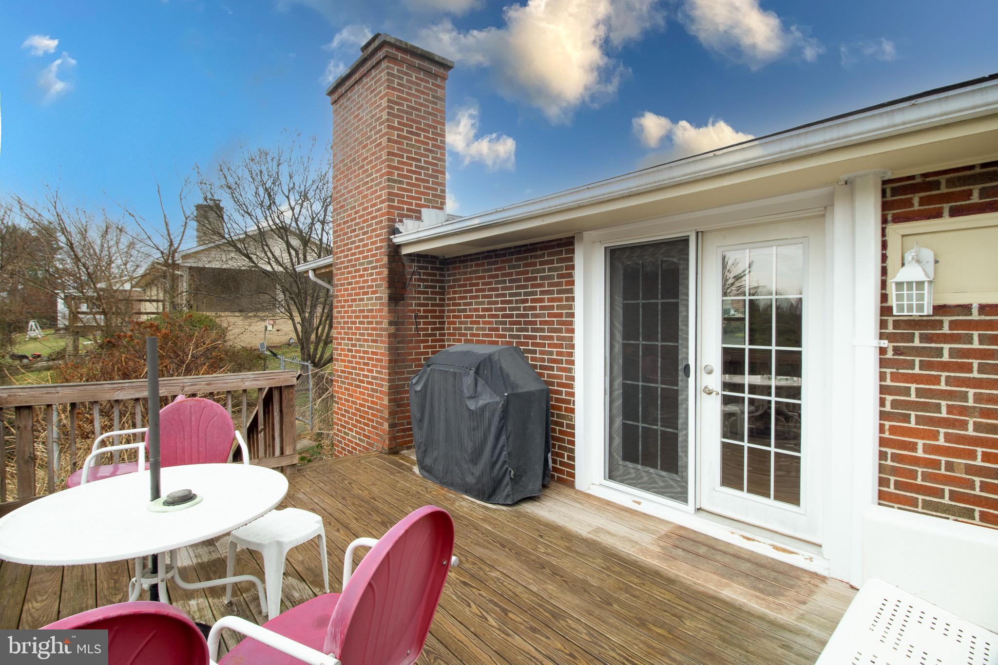 FOREST HILLS - Residential