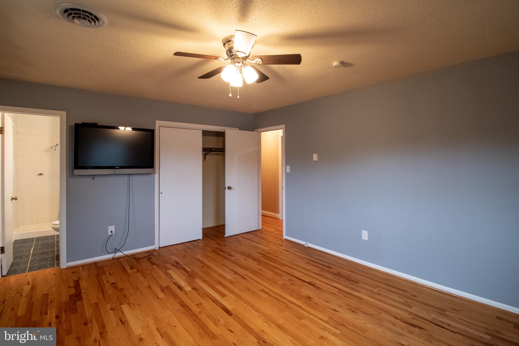 FOREST HILLS - Residential