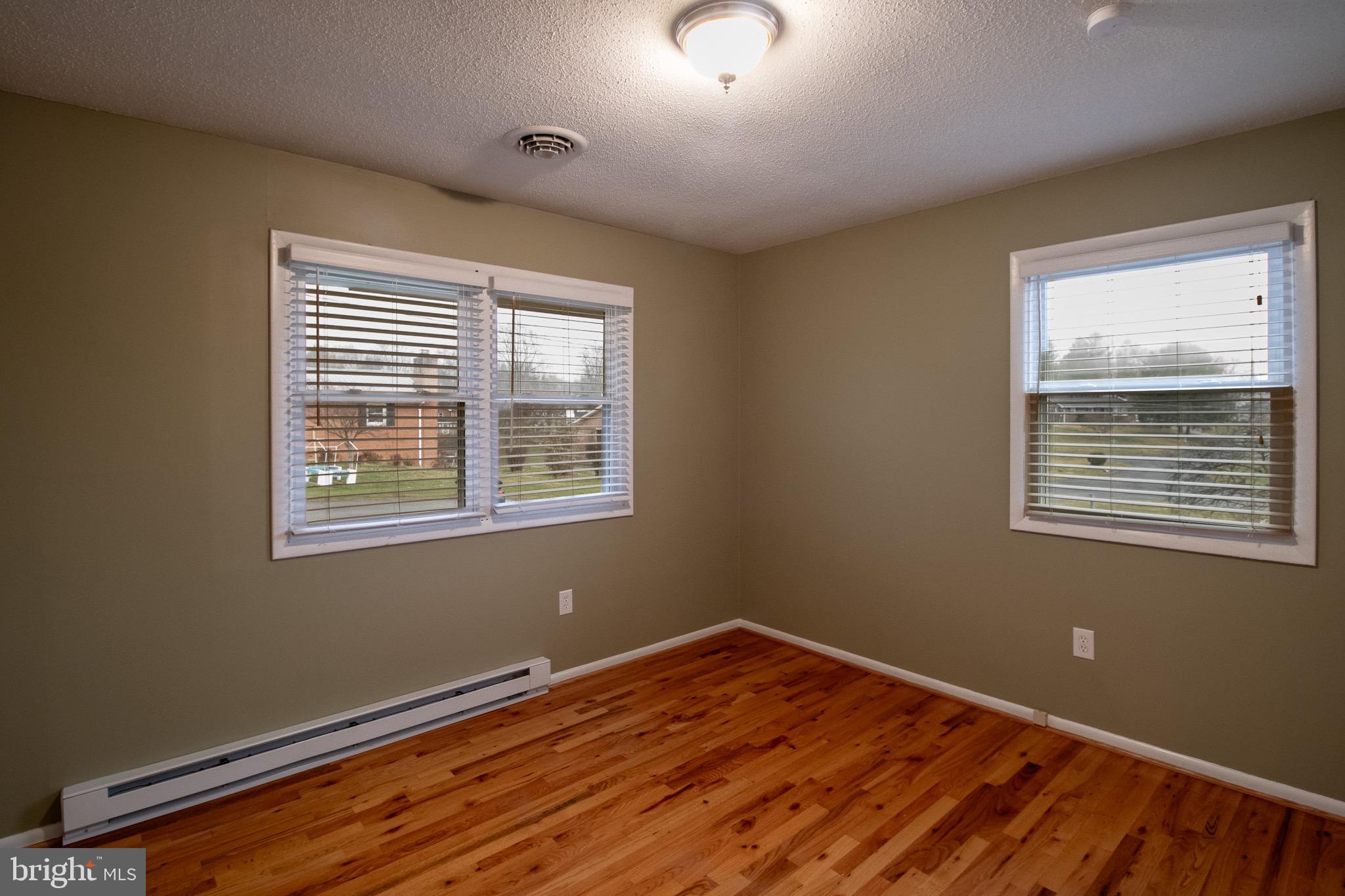 FOREST HILLS - Residential