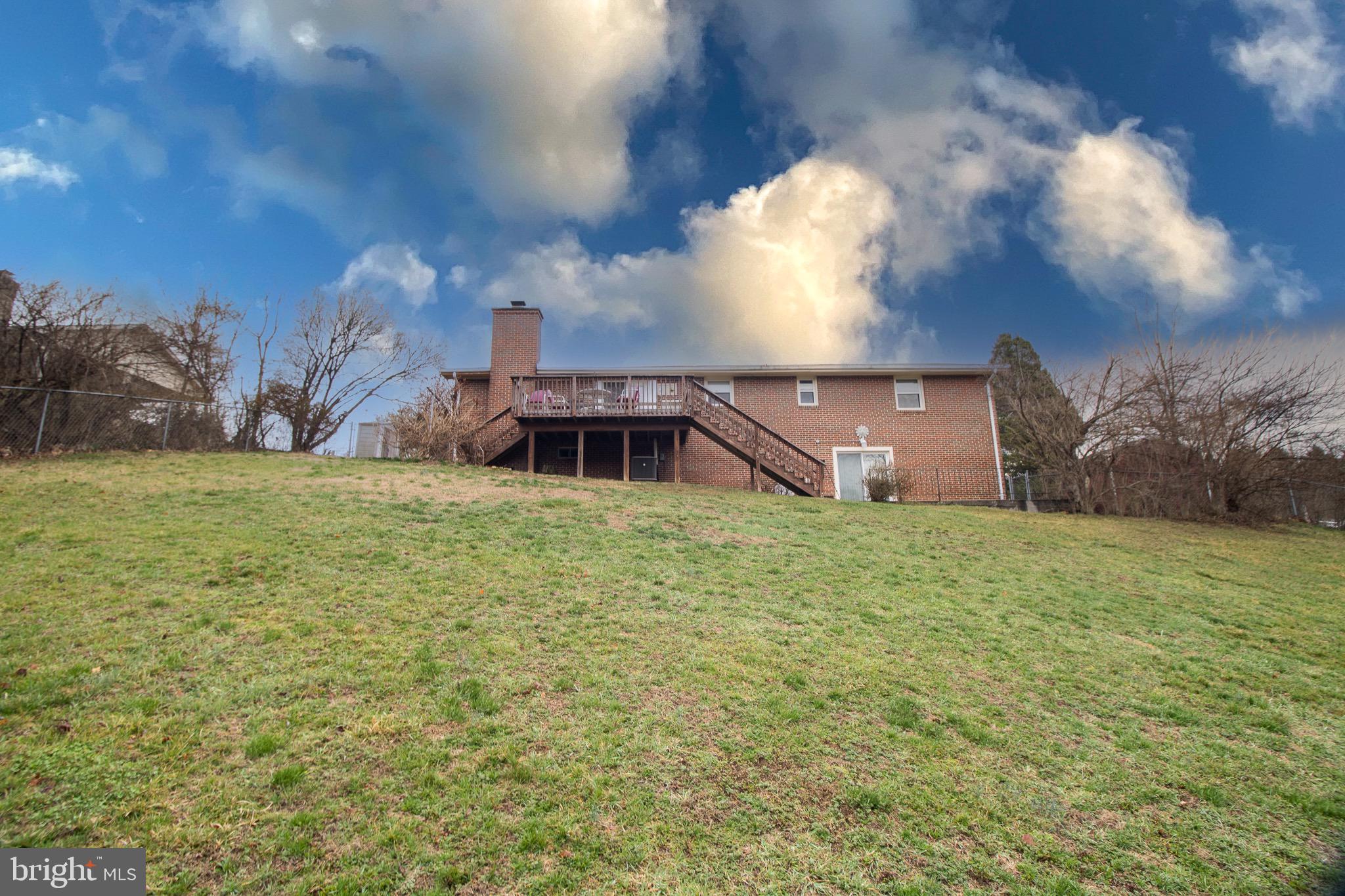 FOREST HILLS - Residential