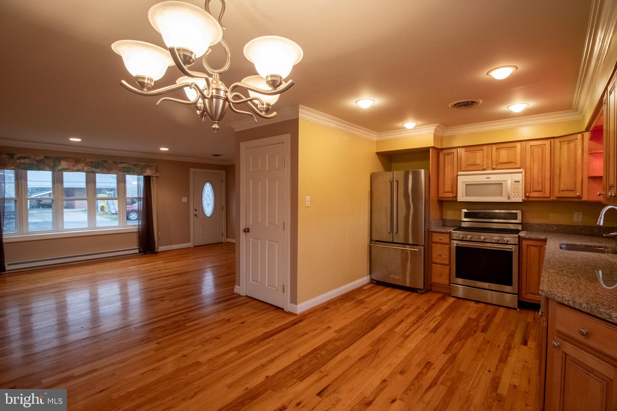 FOREST HILLS - Residential