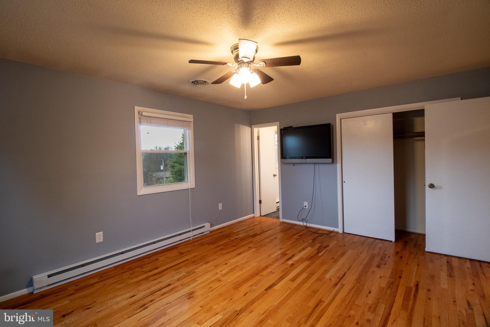 FOREST HILLS - Residential