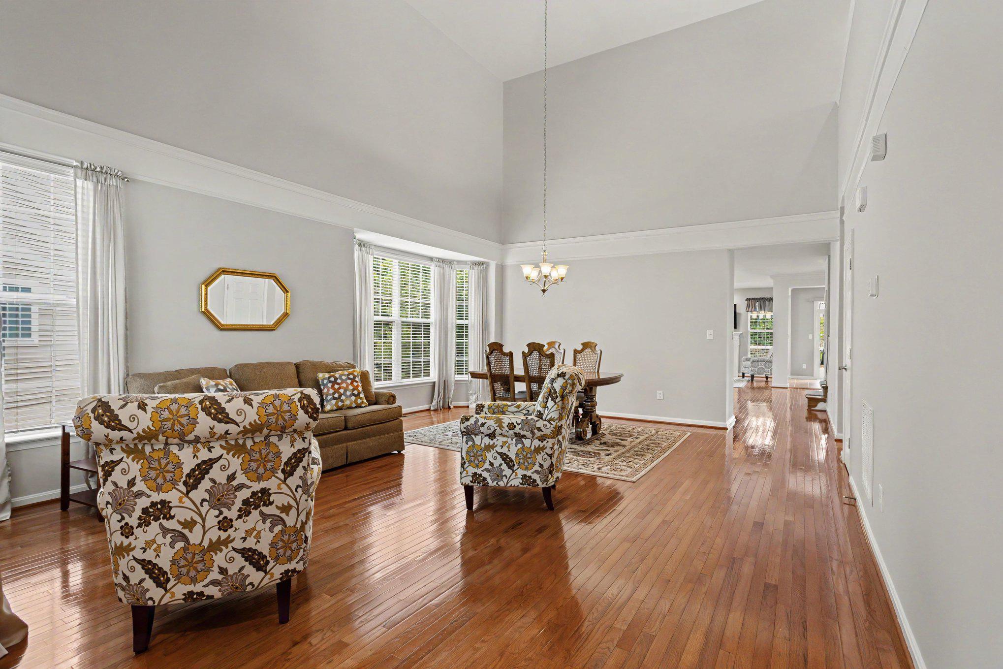 326 SUMMER SQUALL COURT