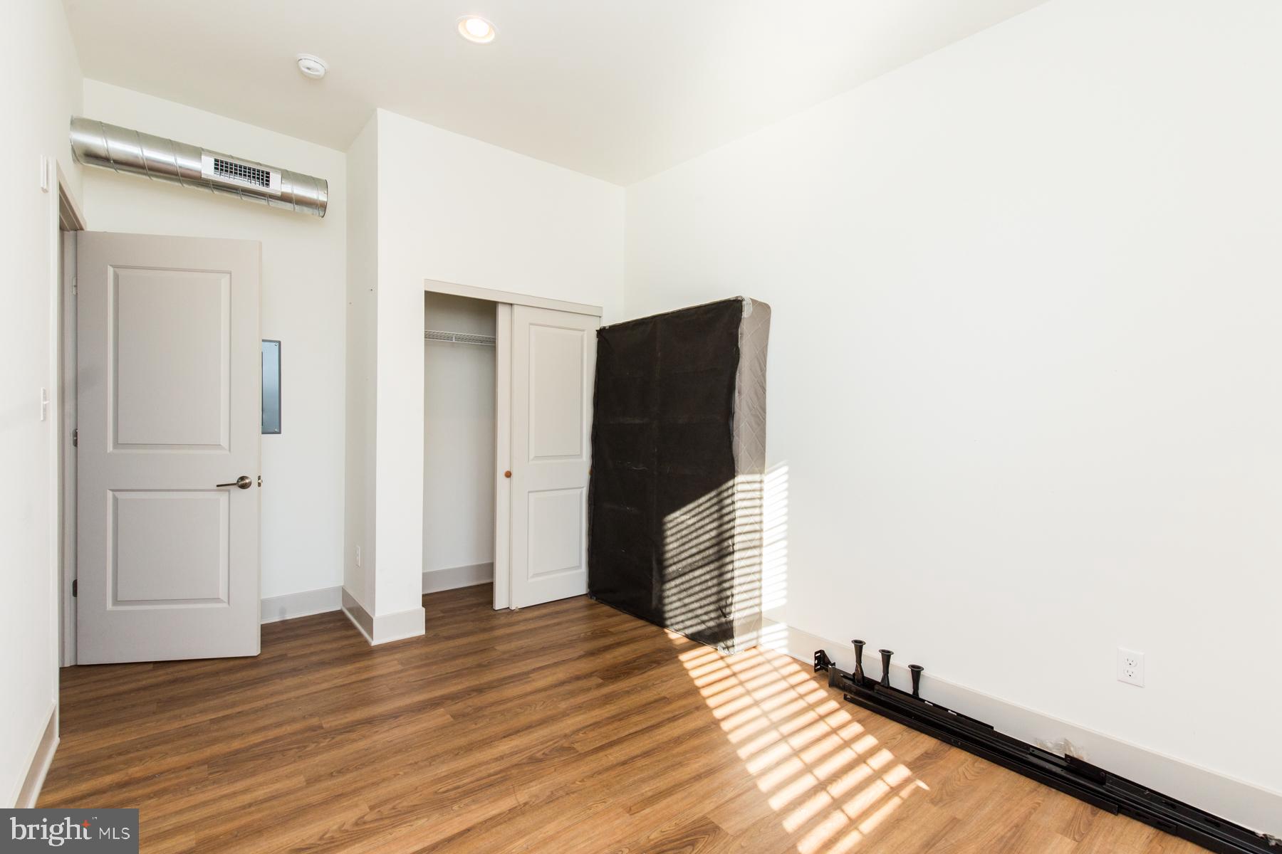 WEST PASSYUNK - Residential Lease