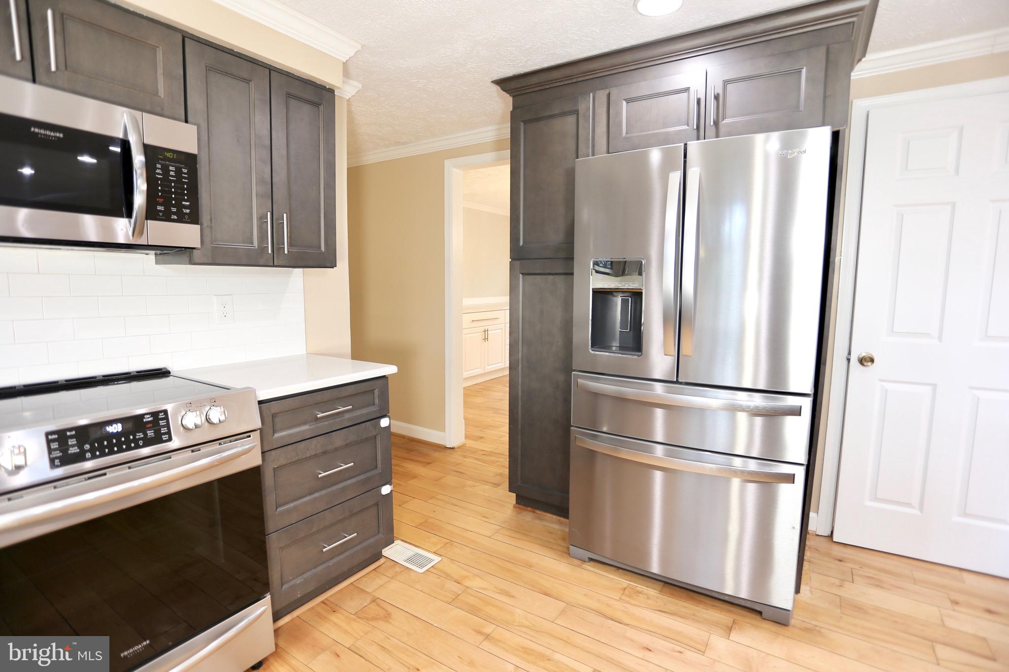 MONTCLAIR/COUNTRY CLUB - Residential