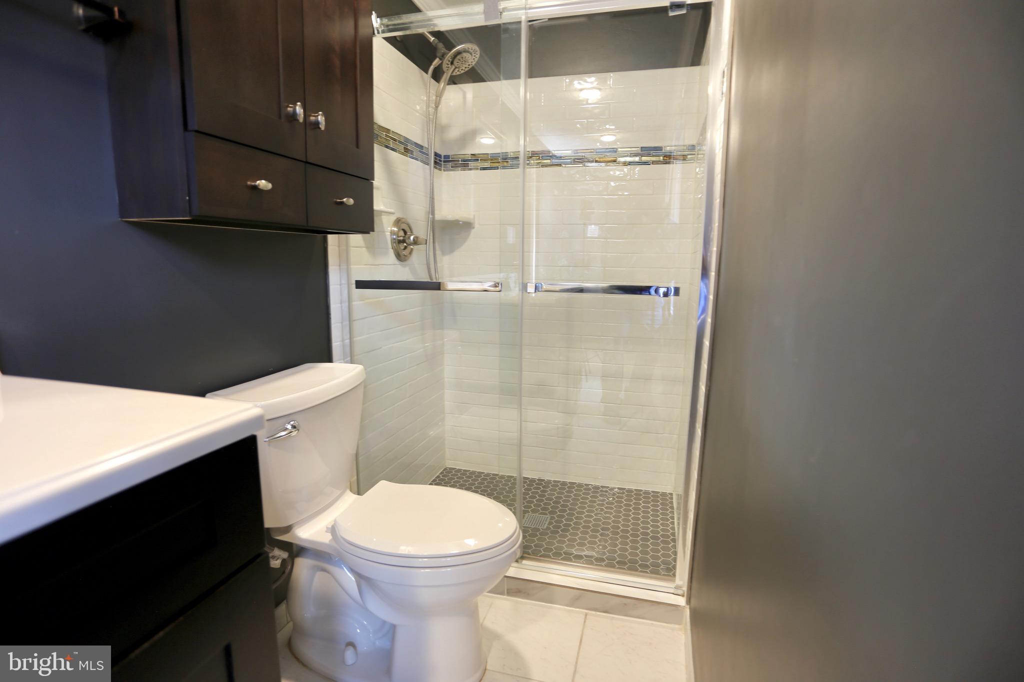 MONTCLAIR/COUNTRY CLUB - Residential