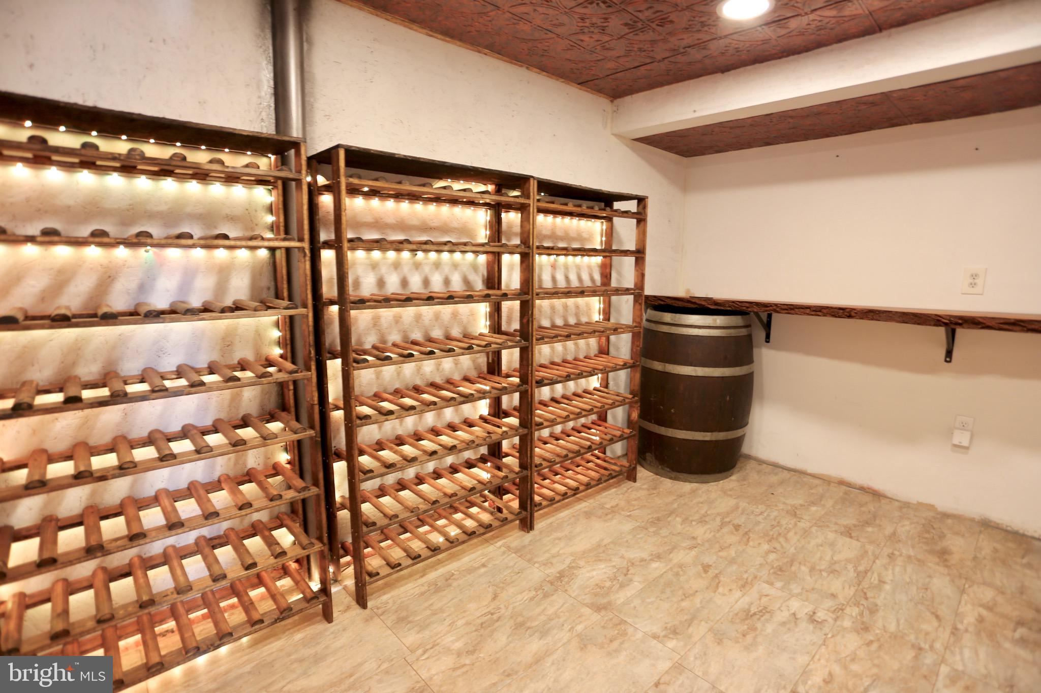 MONTCLAIR/COUNTRY CLUB - Residential