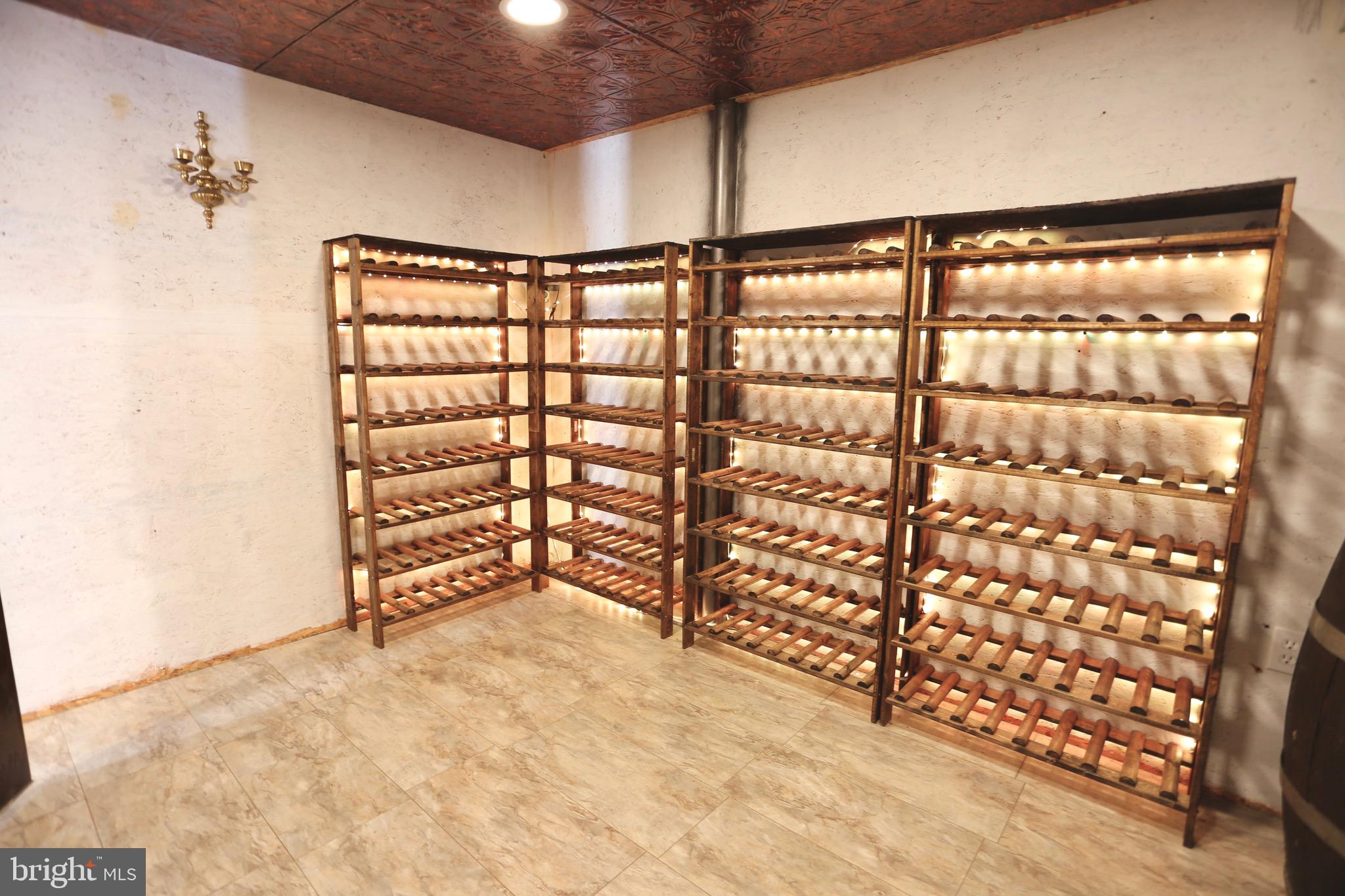 MONTCLAIR/COUNTRY CLUB - Residential