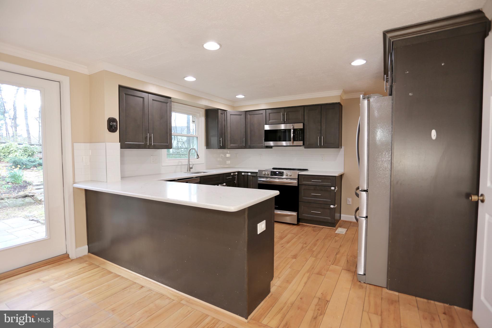 MONTCLAIR/COUNTRY CLUB - Residential