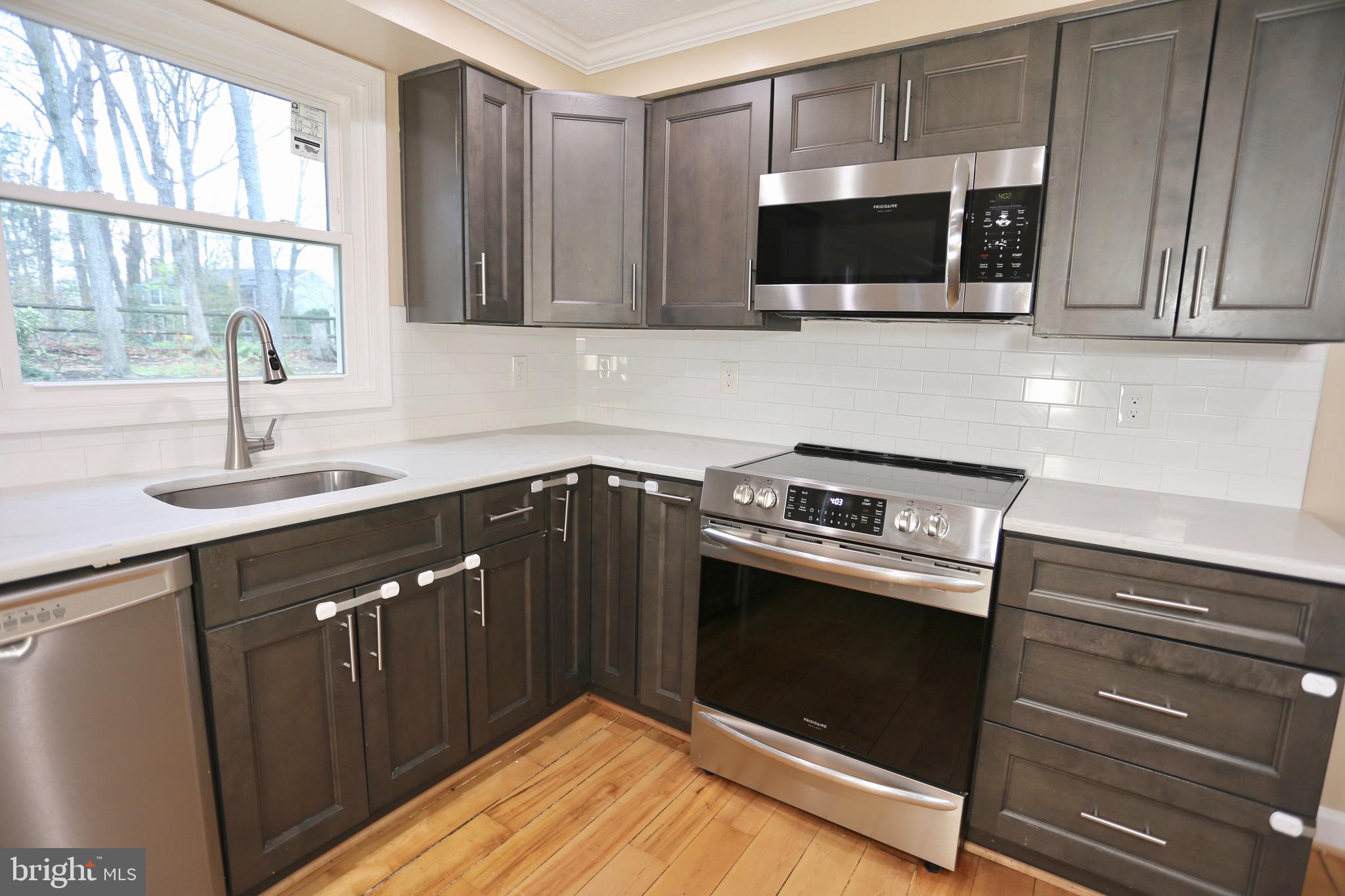 MONTCLAIR/COUNTRY CLUB - Residential