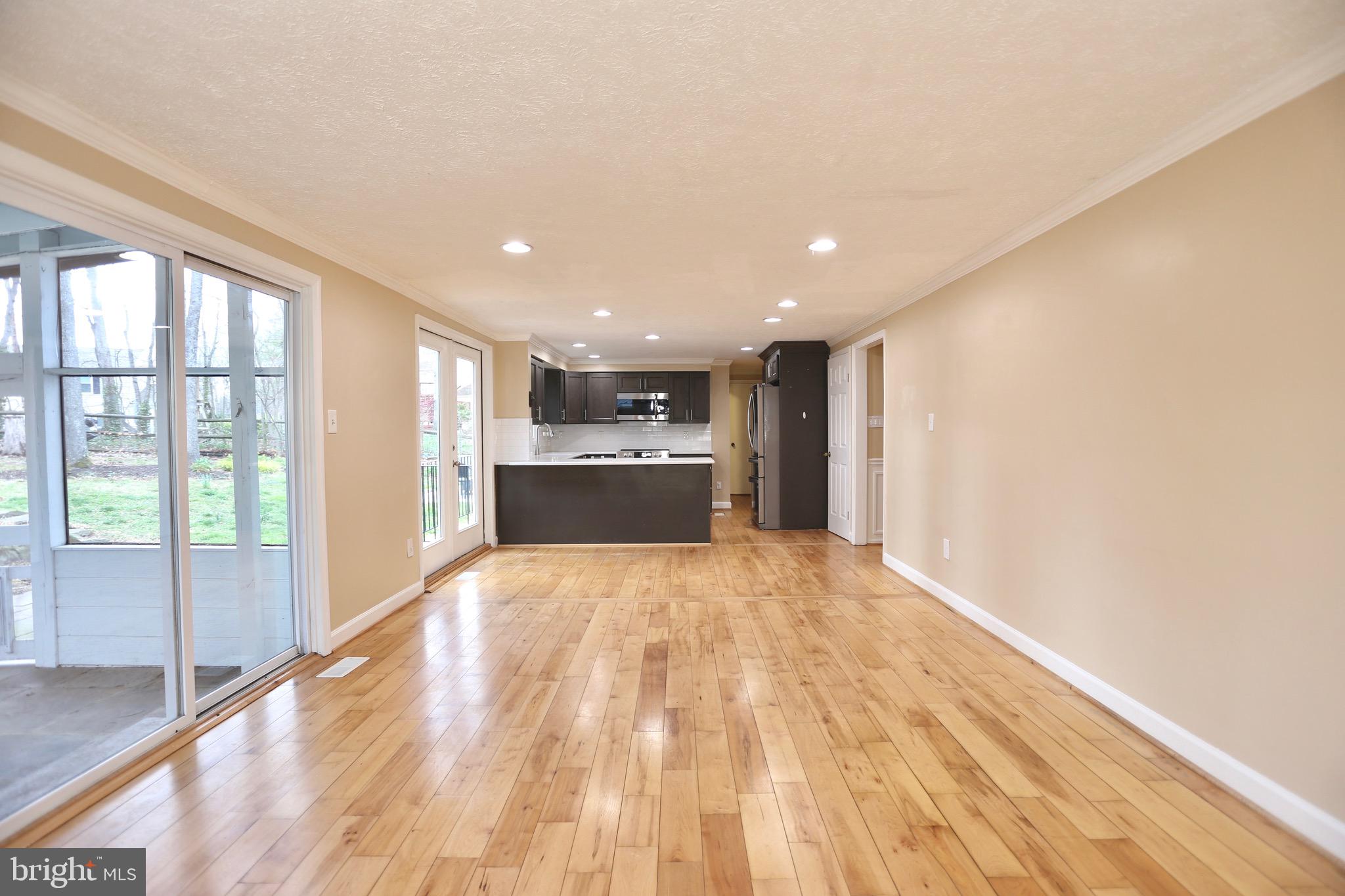 MONTCLAIR/COUNTRY CLUB - Residential