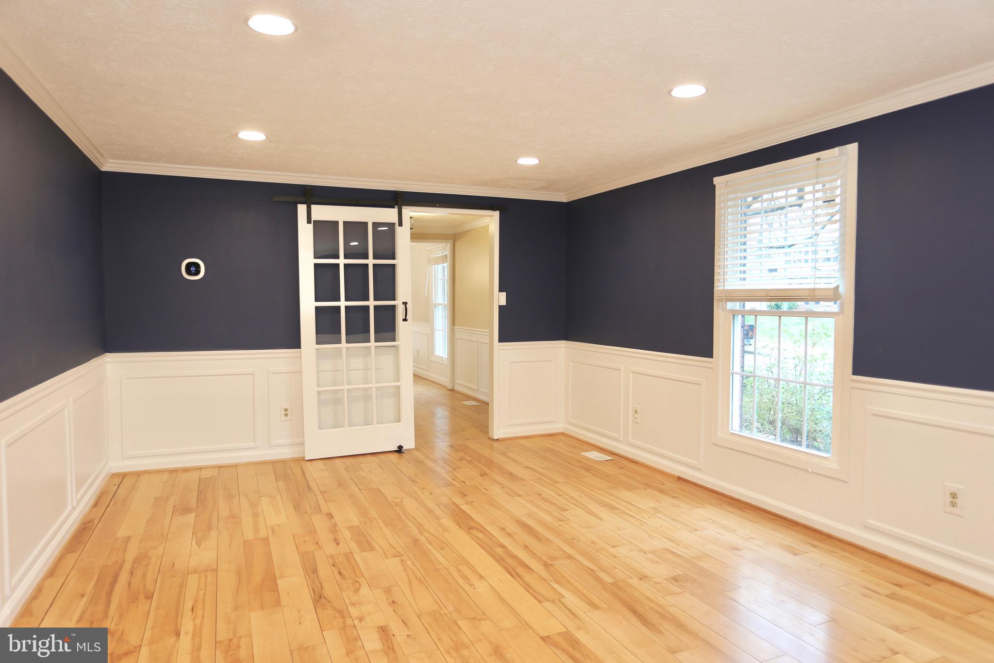 MONTCLAIR/COUNTRY CLUB - Residential