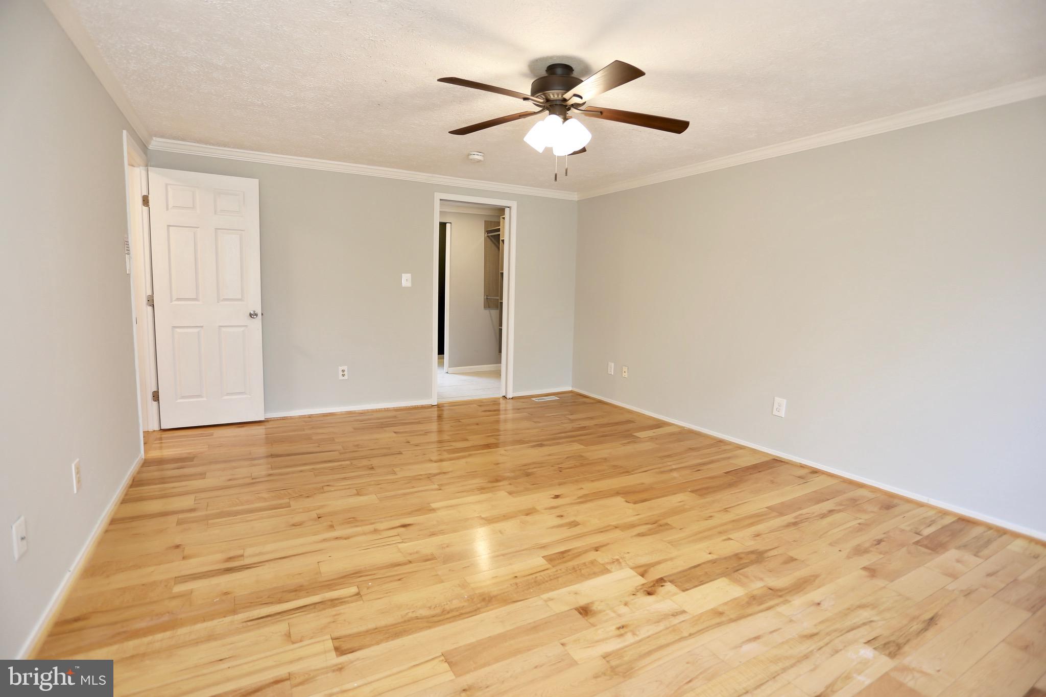 MONTCLAIR/COUNTRY CLUB - Residential