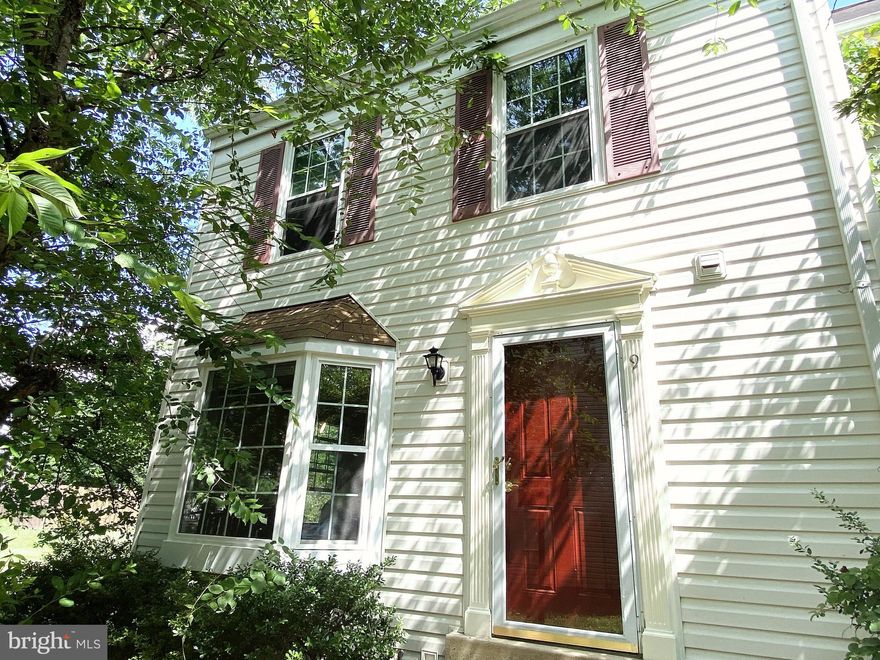 Beautifully renovated townhome located in the great wootton school districts after Stonebridge neighborhood and backing to wooded common area. Living room has Wood floor throughout and bay window with new recess lighting; table space kitchen with new cabinets, quartz countertops, tile backsplash, and stainless steel appliances. The upper level features 3 bedrooms with vaulted ceilings and private upgraded bathrooms. The lower level enjoys a level walk-out family room good for entertaining with fireplace, full bathroom, and laundry room with washer, dryer, and utility sink. Additional 2024 upgrades include: professionally painted, luxury vinyl plank flooring in the basement, New HAVC, new painting, new kitchen, deck, new recess lights, and light fixtures. Community amenities include club room, swimming pool, tennis courts, walking paths, three playgrounds, recreational fields, and two lakes. The property is within minutes of the Kentlands with all of its shops and restaurants and is close to schools, the ICC highway, I-270, places of worship, and so much more. Wonderful opportunity to move into a like-new unit located in a fantastic community!