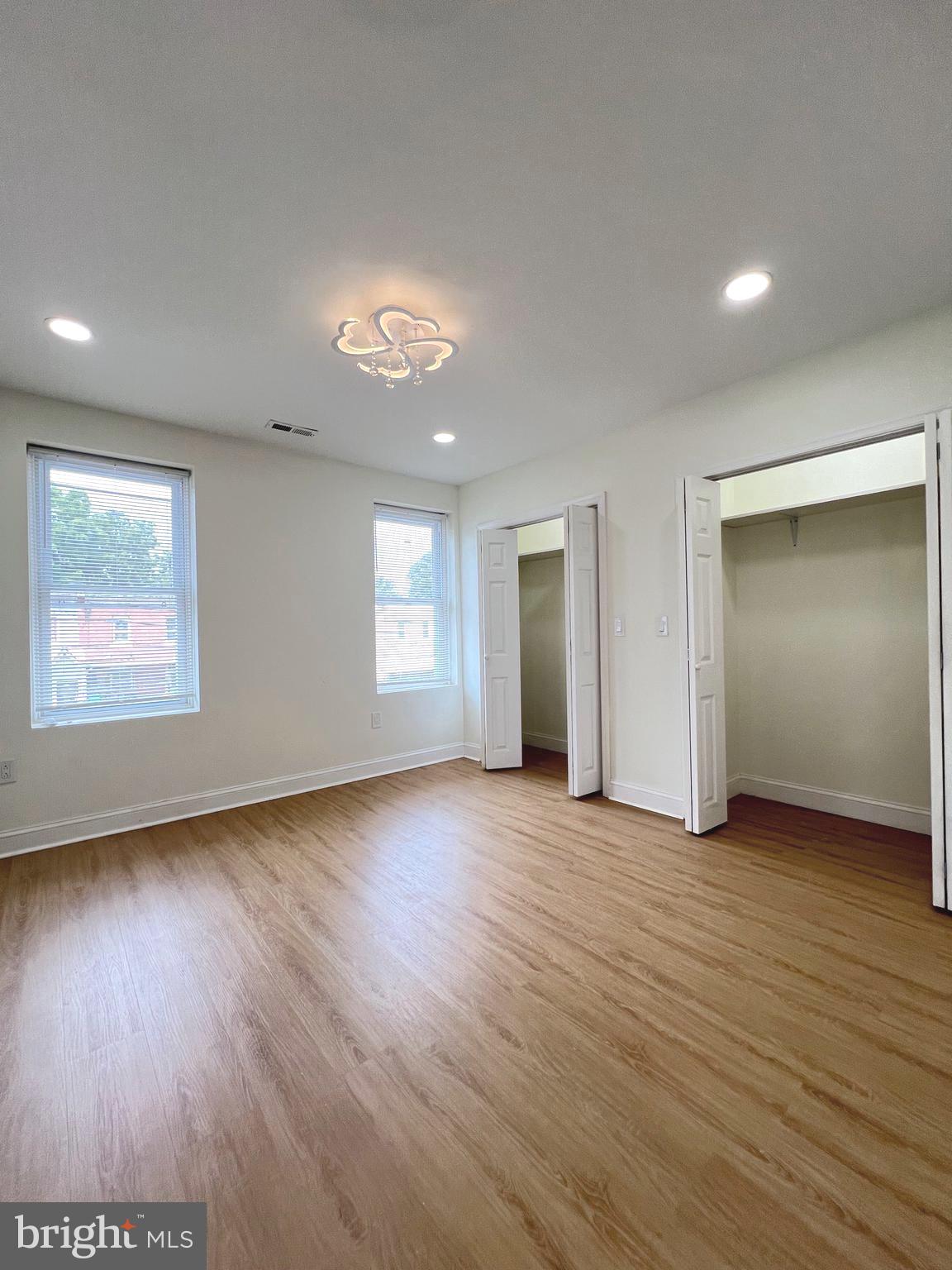 COBBS CREEK - Residential